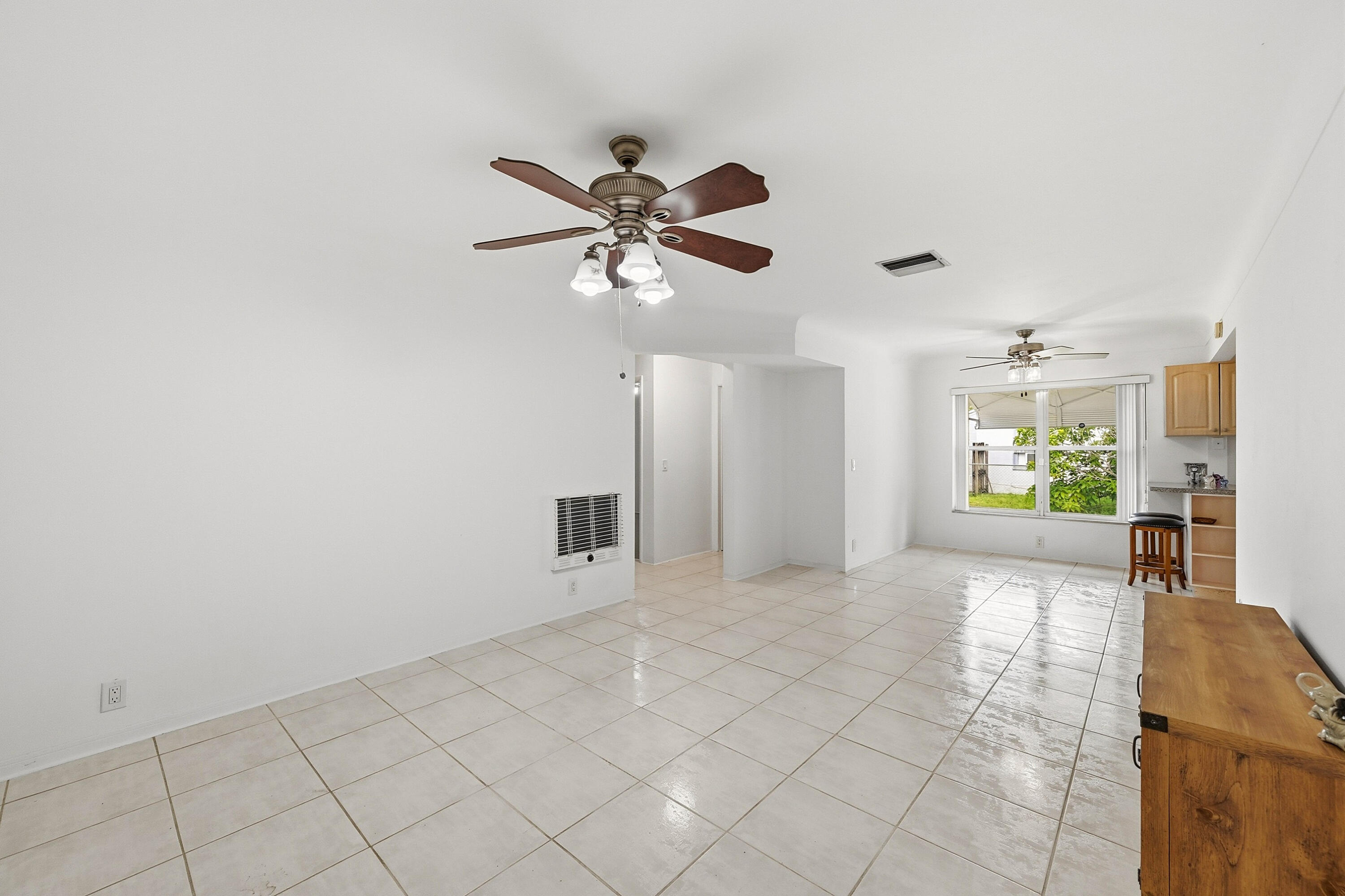 HOLLYWOOD PARK - Residential