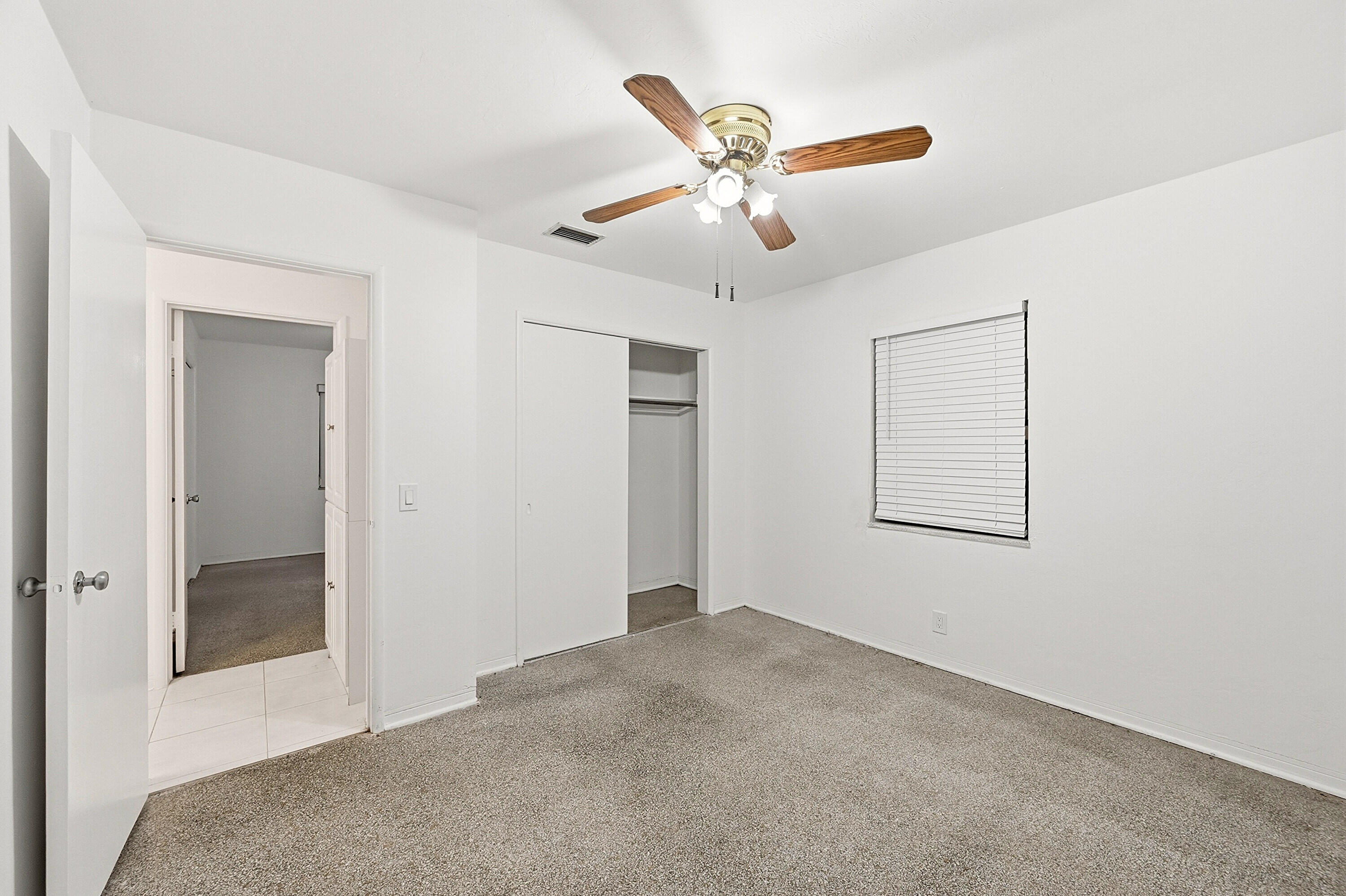 HOLLYWOOD PARK - Residential