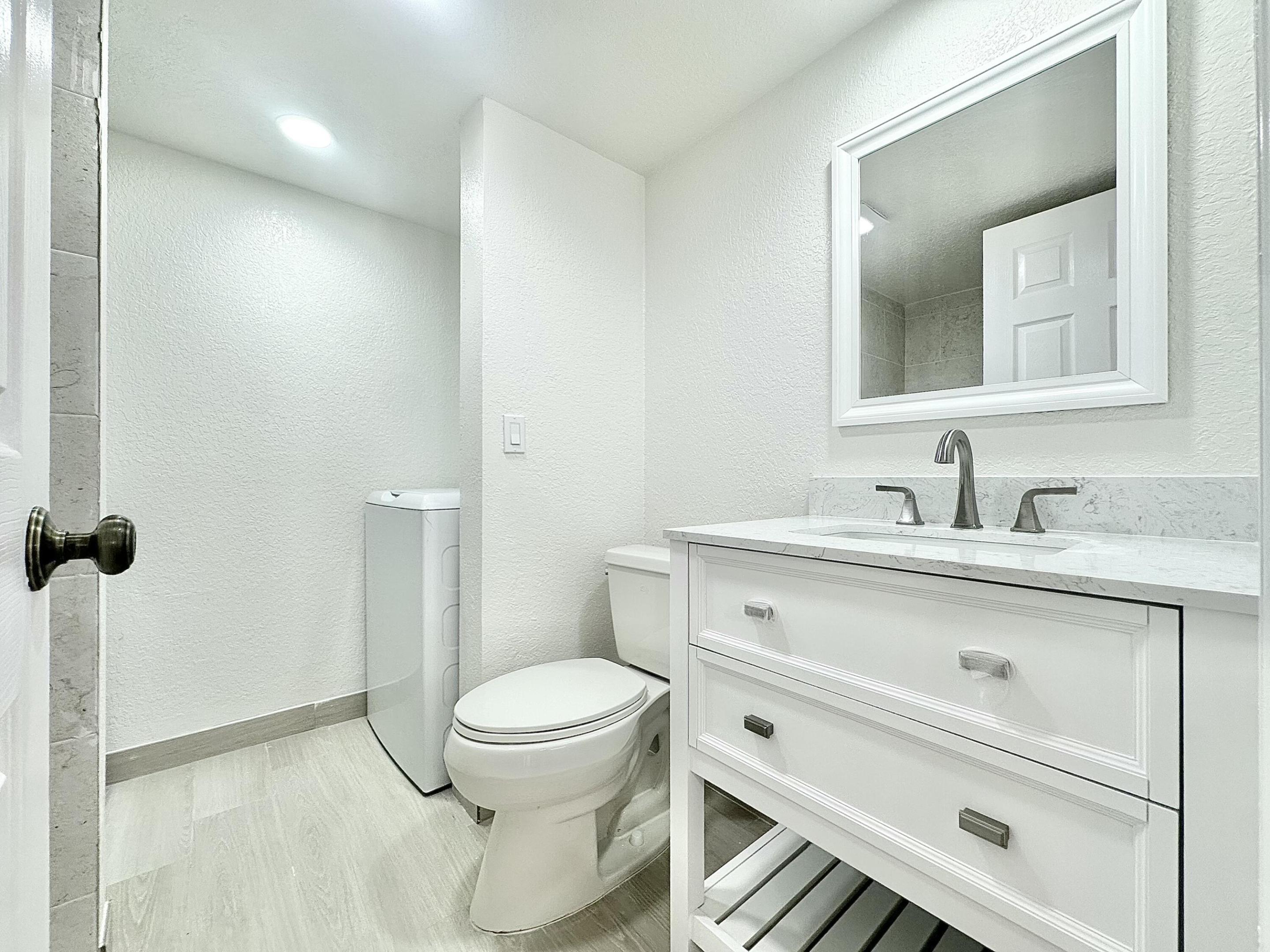LAKEWOOD OF PALM SPRINGS - Residential
