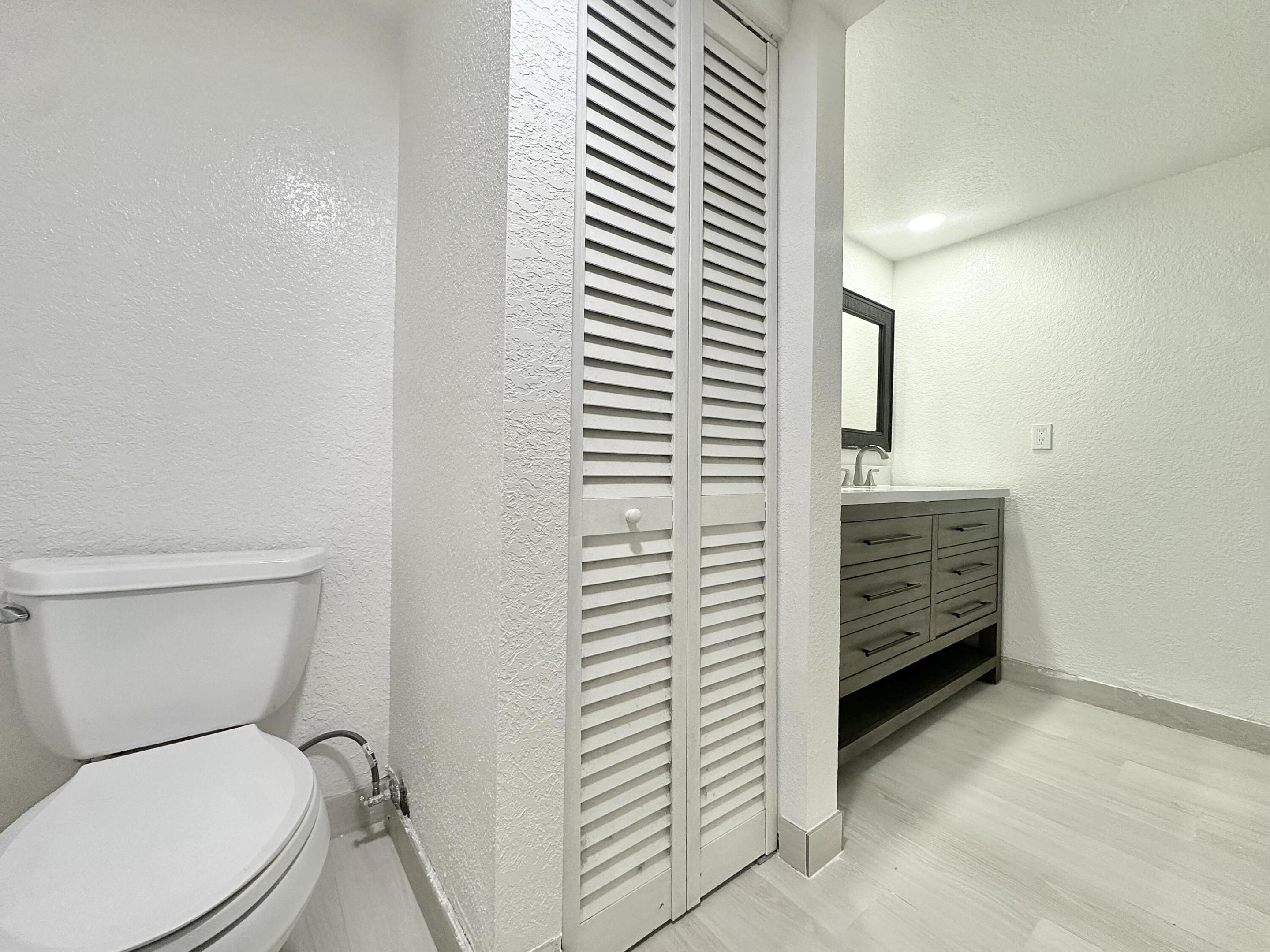 LAKEWOOD OF PALM SPRINGS - Residential