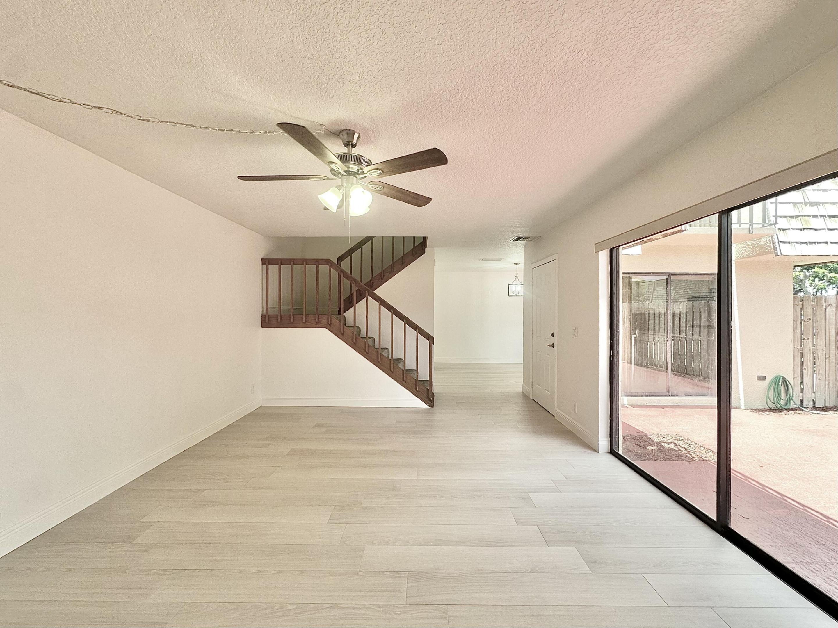 LAKEWOOD OF PALM SPRINGS - Residential