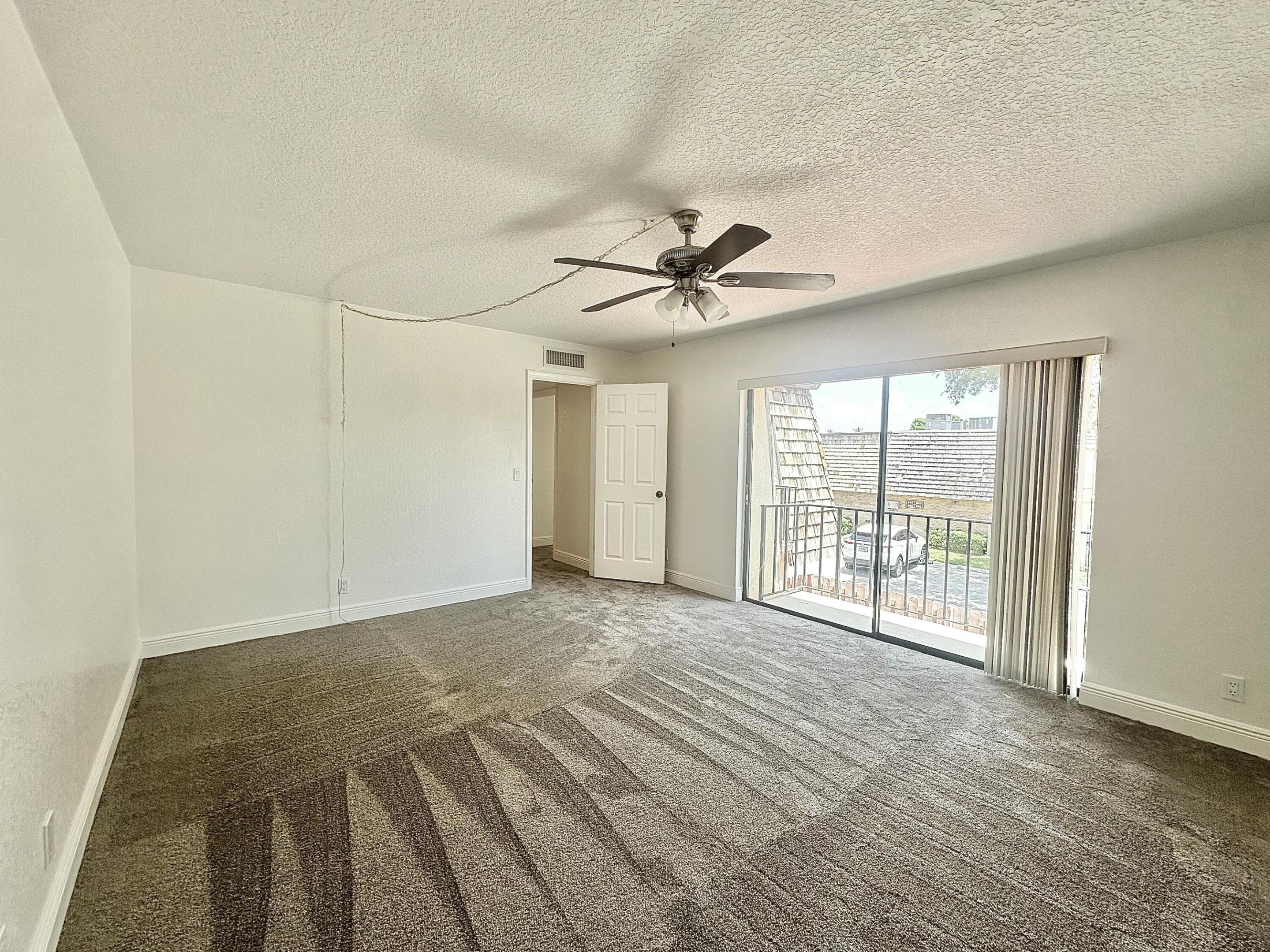 LAKEWOOD OF PALM SPRINGS - Residential