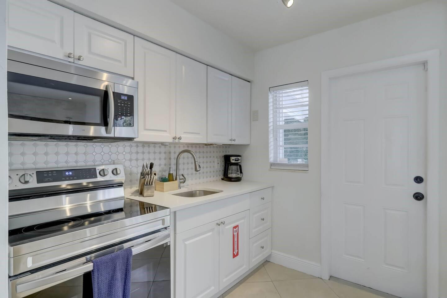 Oakland Ocean Mile Add 29 - Residential Income