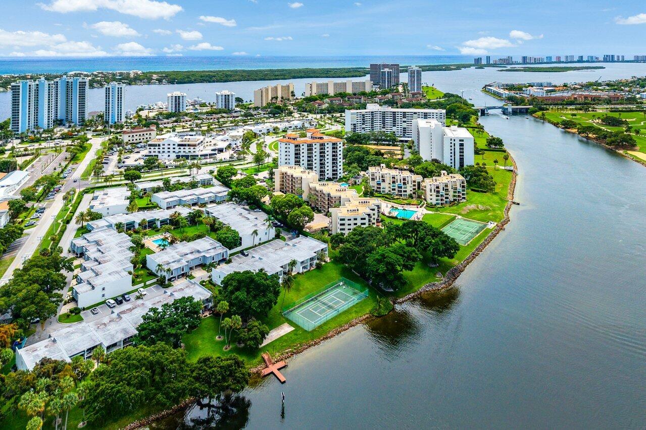 EVERGLADES OF NORTH PALM BEACH - Residential