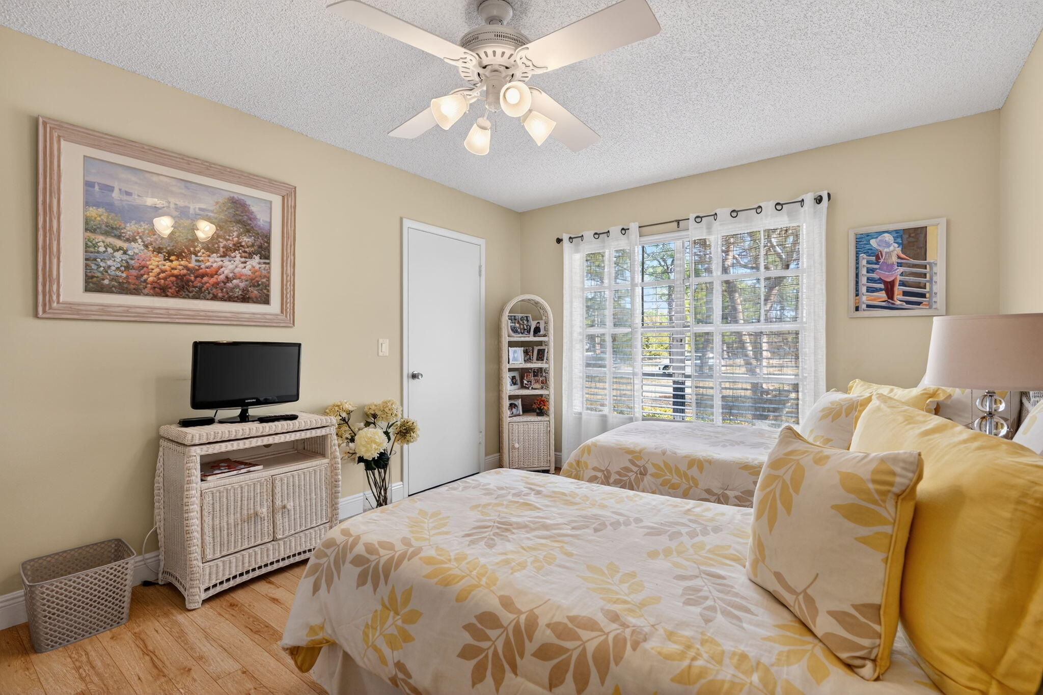 Palm Beach Country Estates - Residential