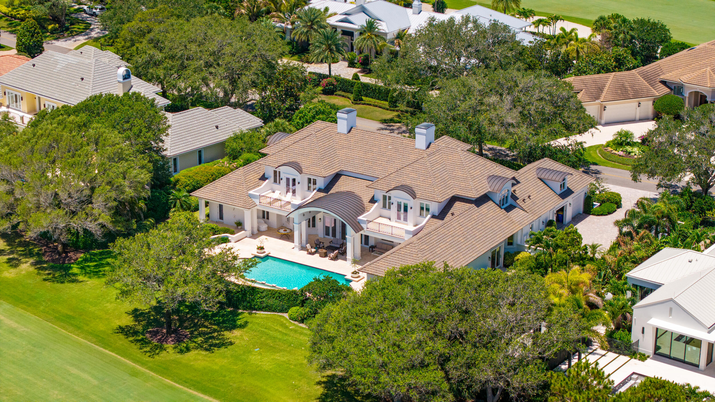 JUPITER HILLS VILLAGE - Residential
