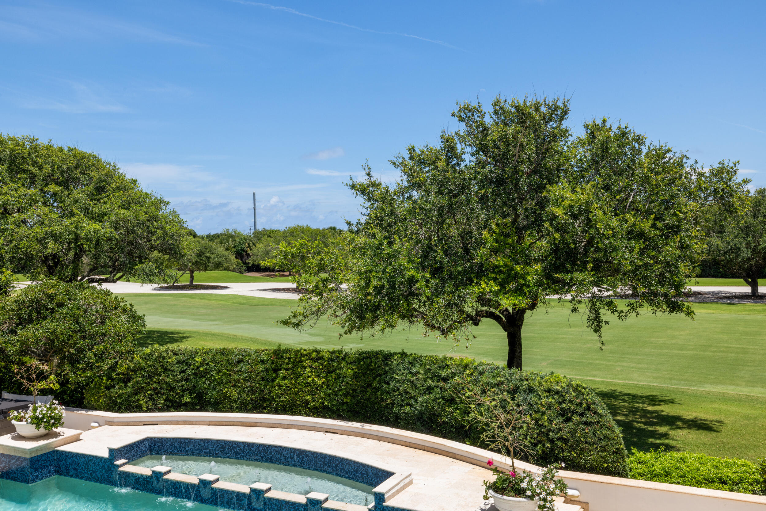 JUPITER HILLS VILLAGE - Residential