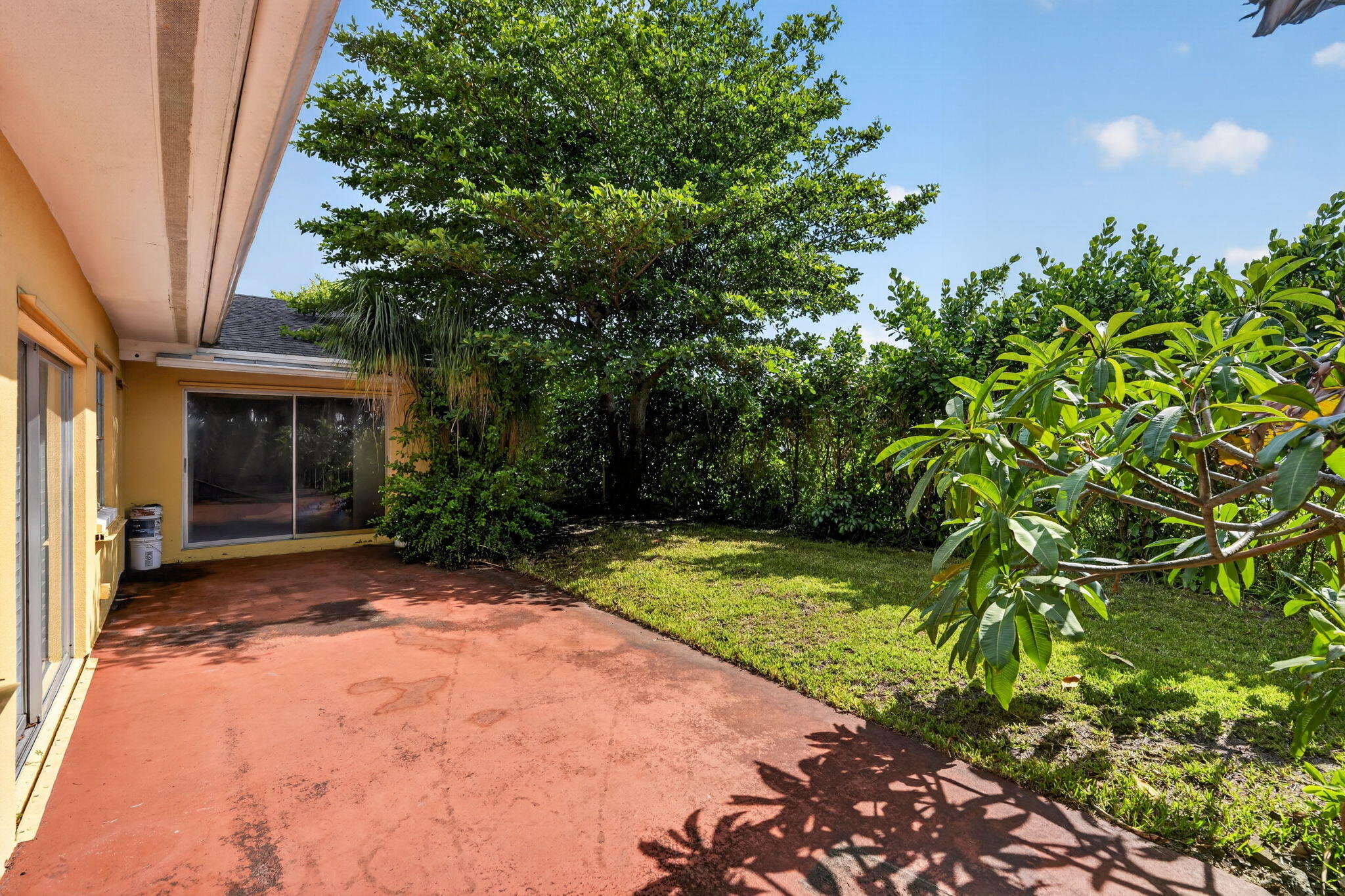 YACHT CLUB - Residential
