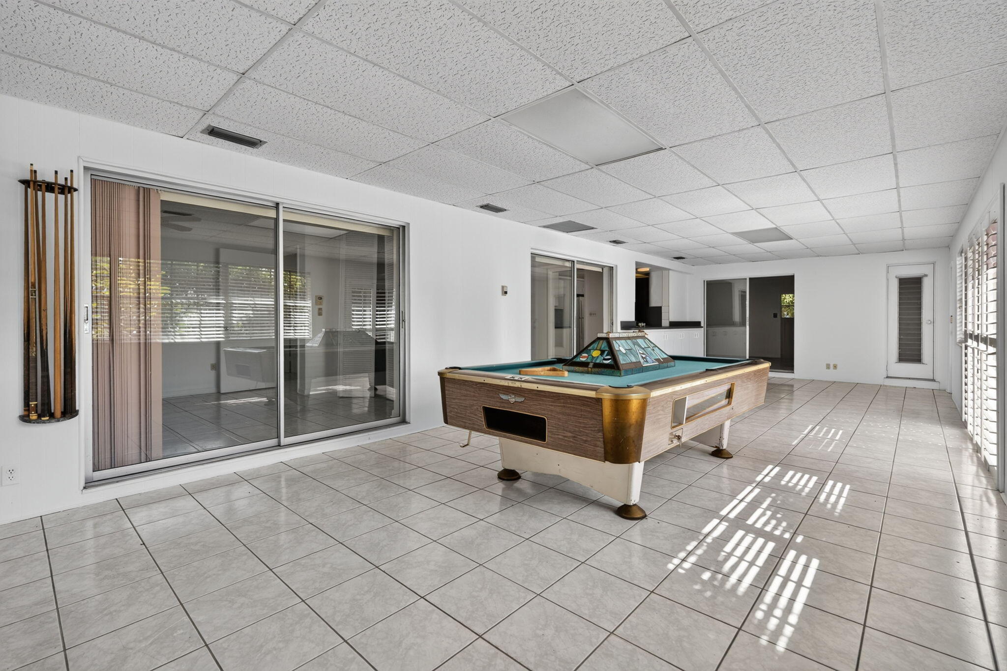 YACHT CLUB - Residential
