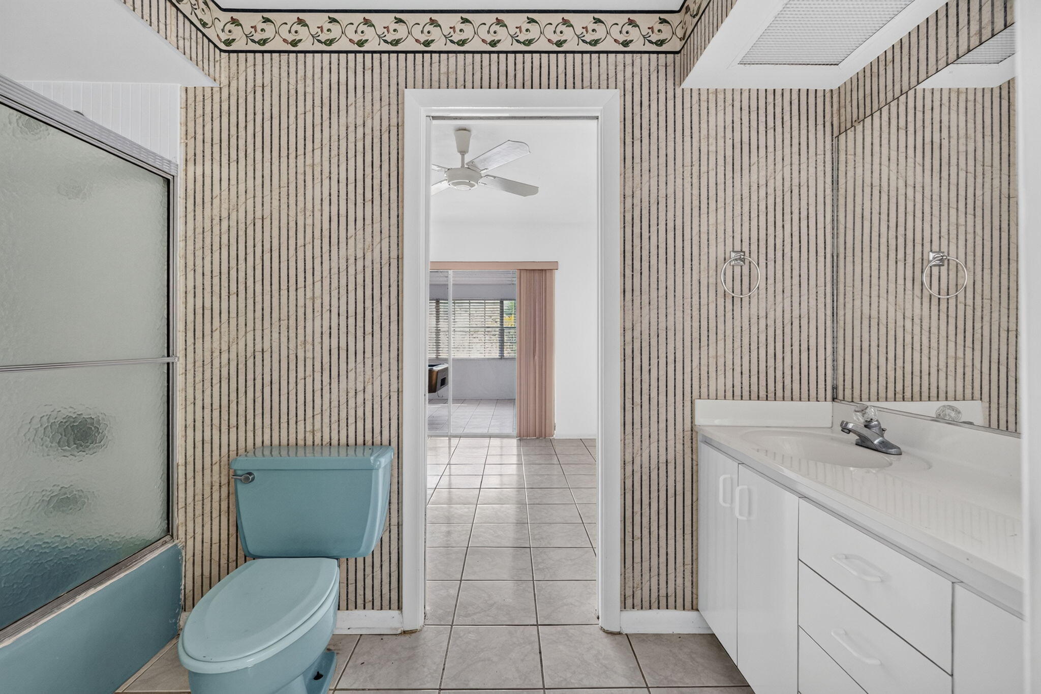 YACHT CLUB - Residential
