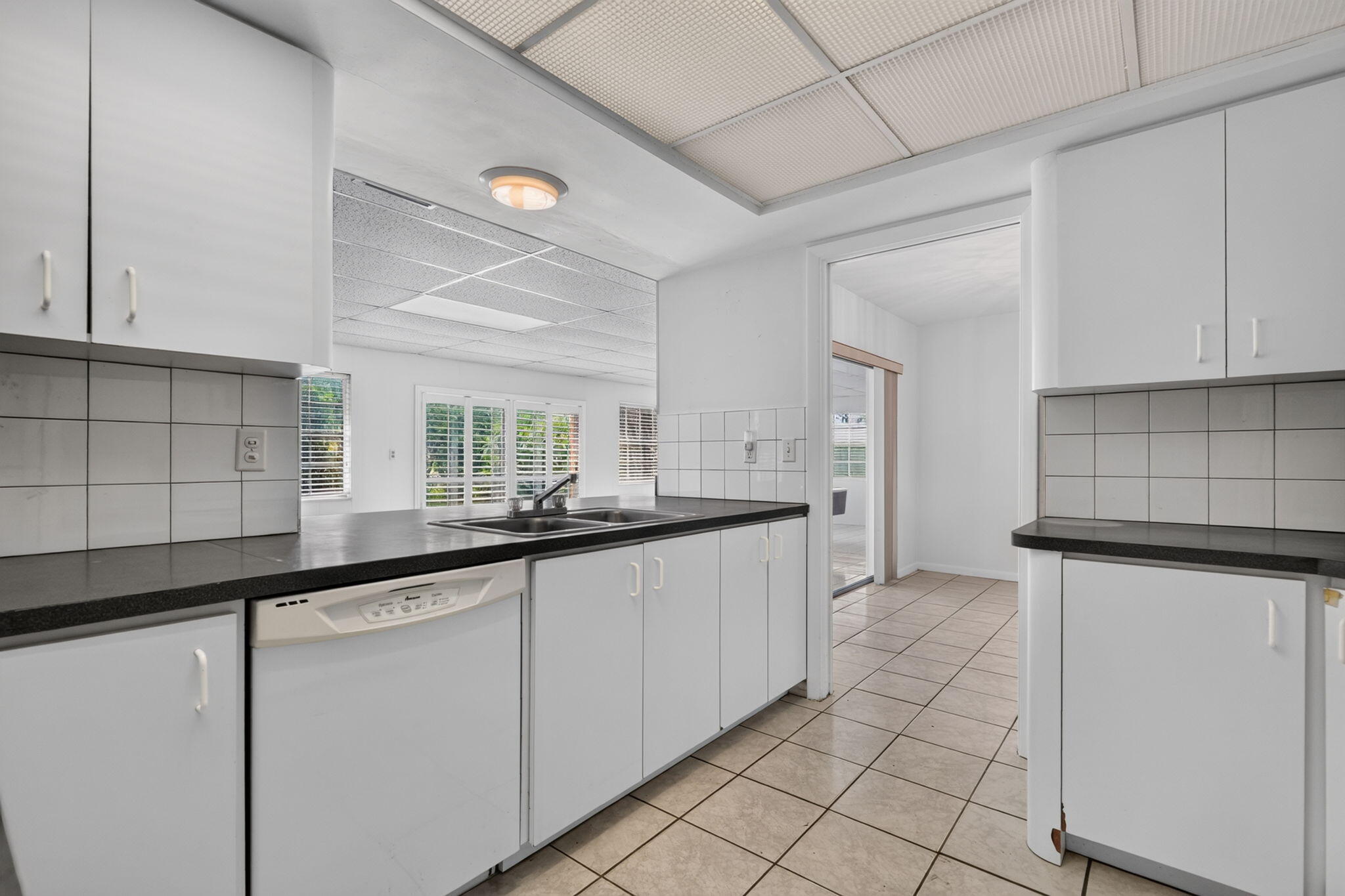 YACHT CLUB - Residential