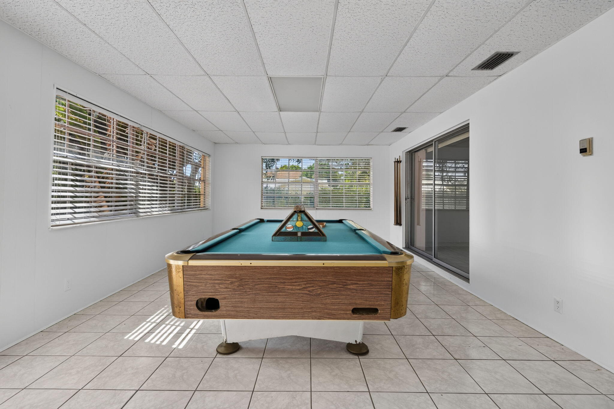 YACHT CLUB - Residential