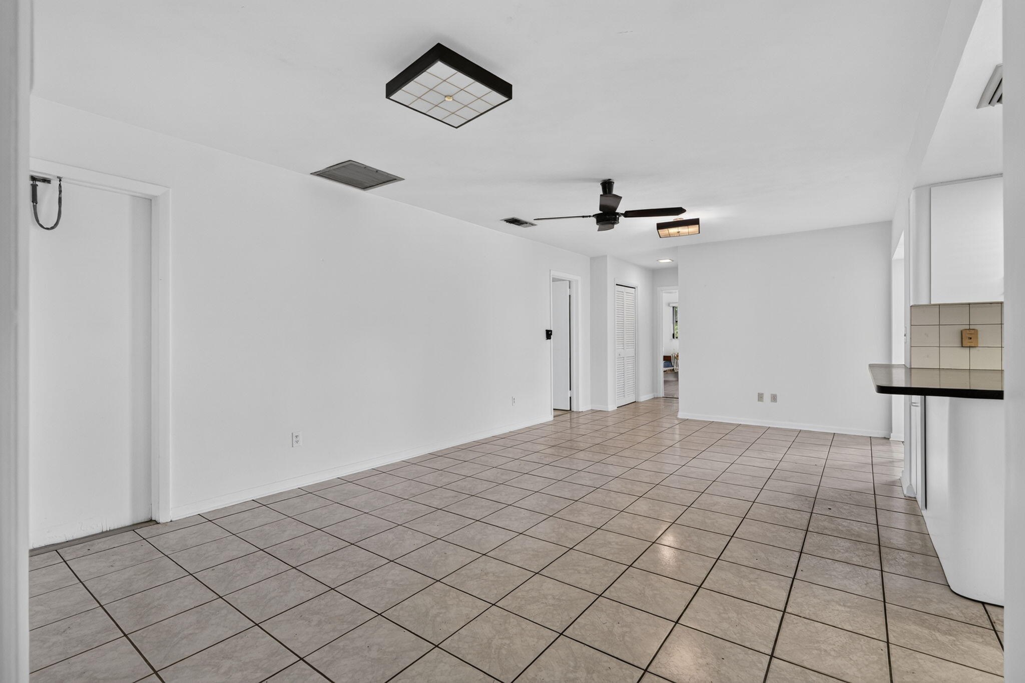 YACHT CLUB - Residential