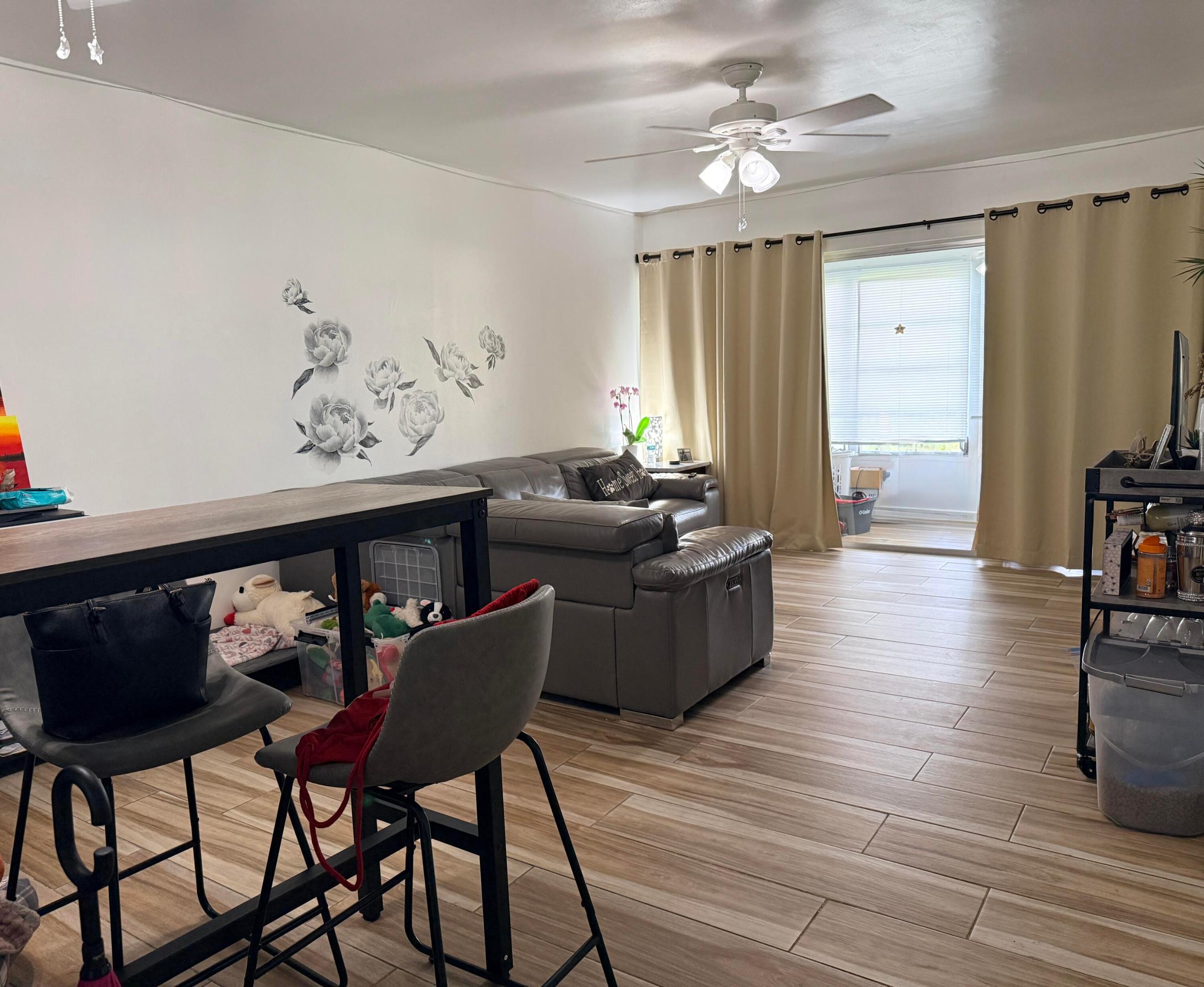 LAKESIDE VILLAGE CONDO 2 - Residential