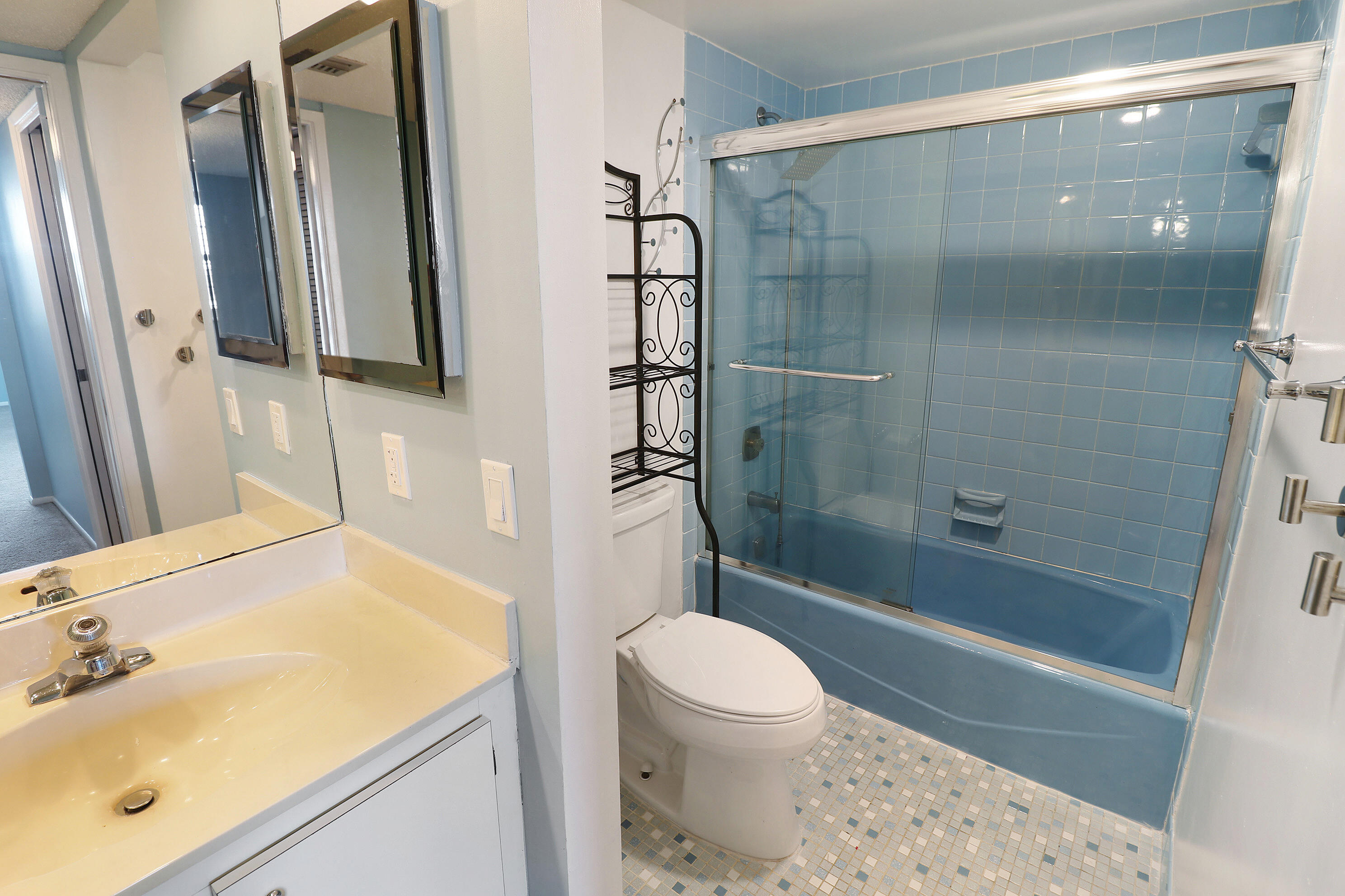 NO 52 PALM-AIRE COUNTRY CLUB - Residential