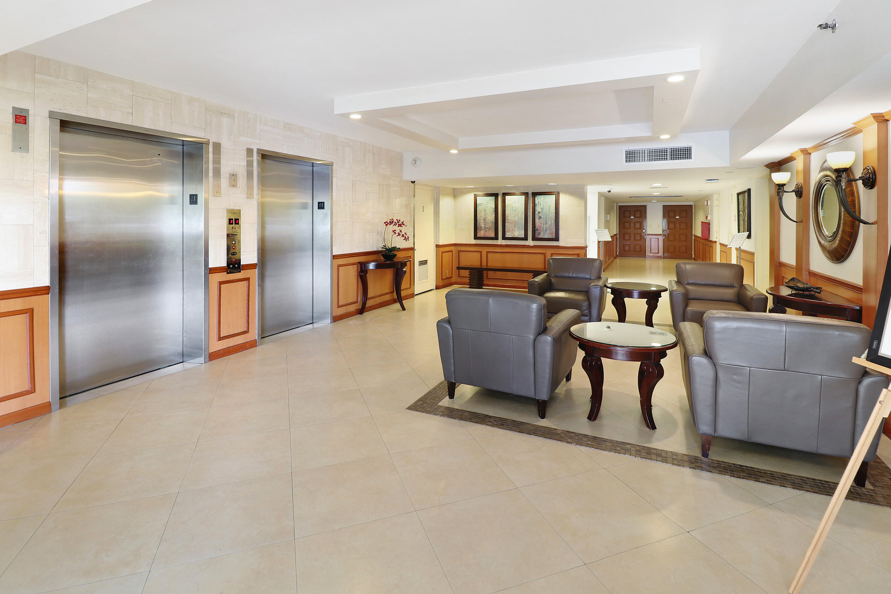 NO 52 PALM-AIRE COUNTRY CLUB - Residential