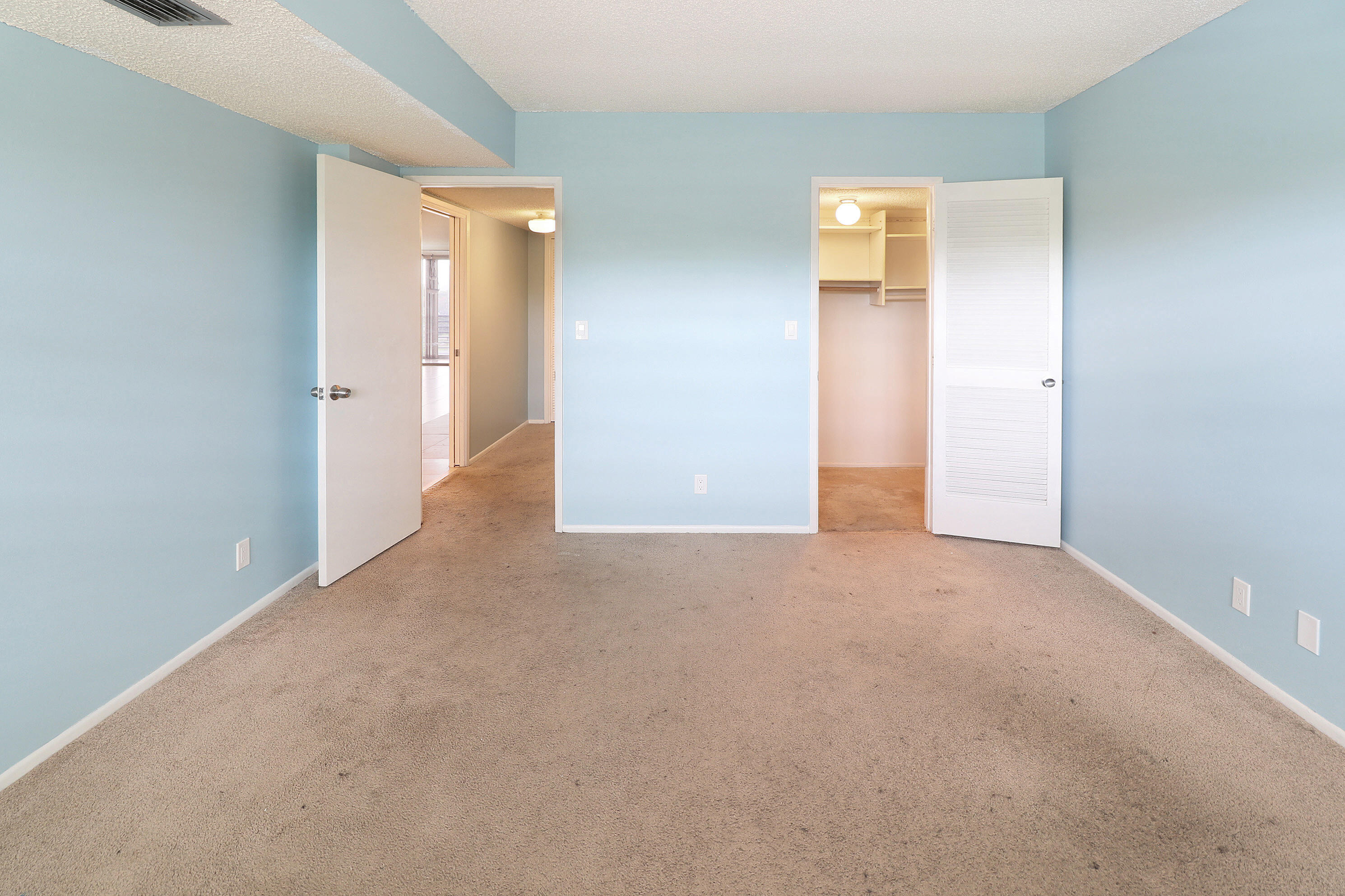 NO 52 PALM-AIRE COUNTRY CLUB - Residential