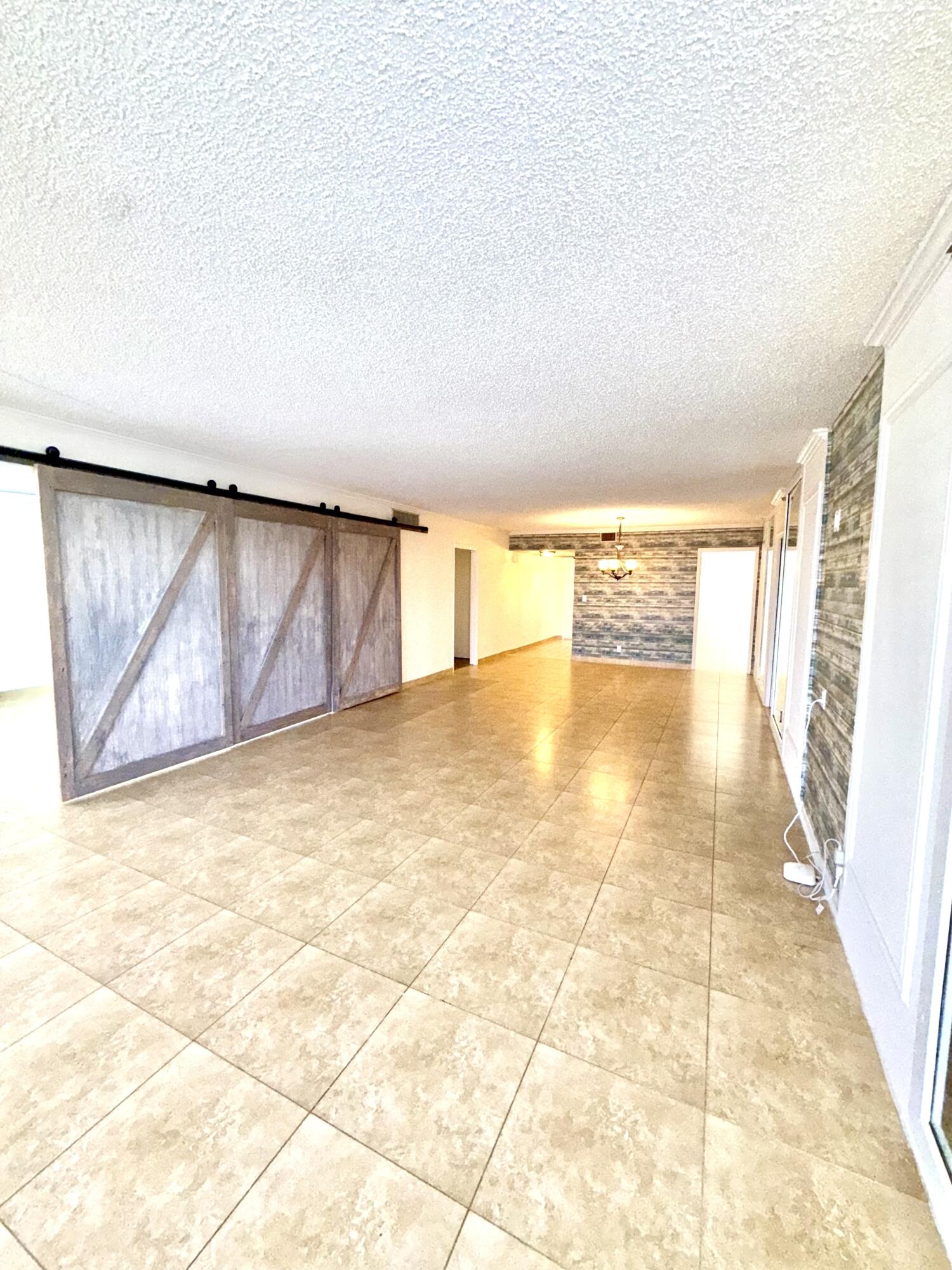NO 52 PALM-AIRE COUNTRY CLUB - Residential