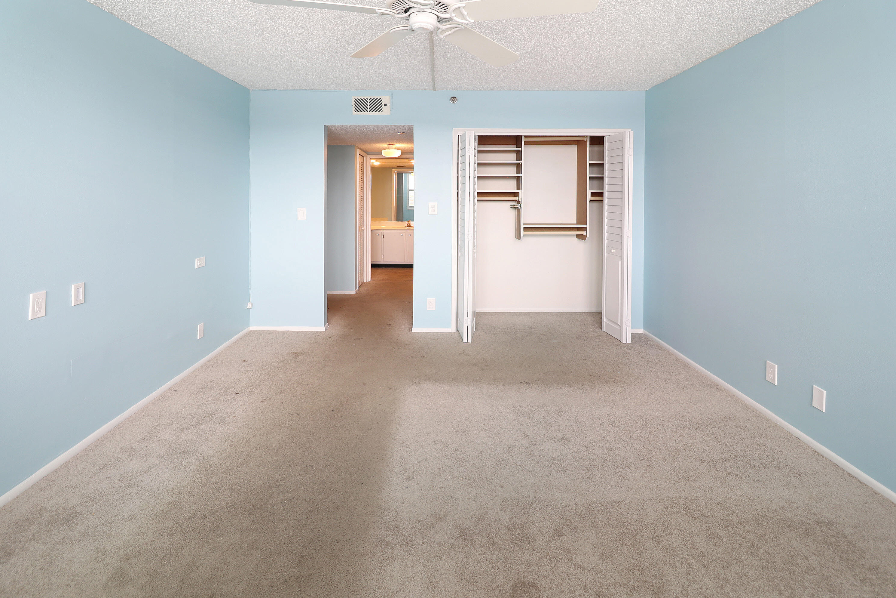 NO 52 PALM-AIRE COUNTRY CLUB - Residential