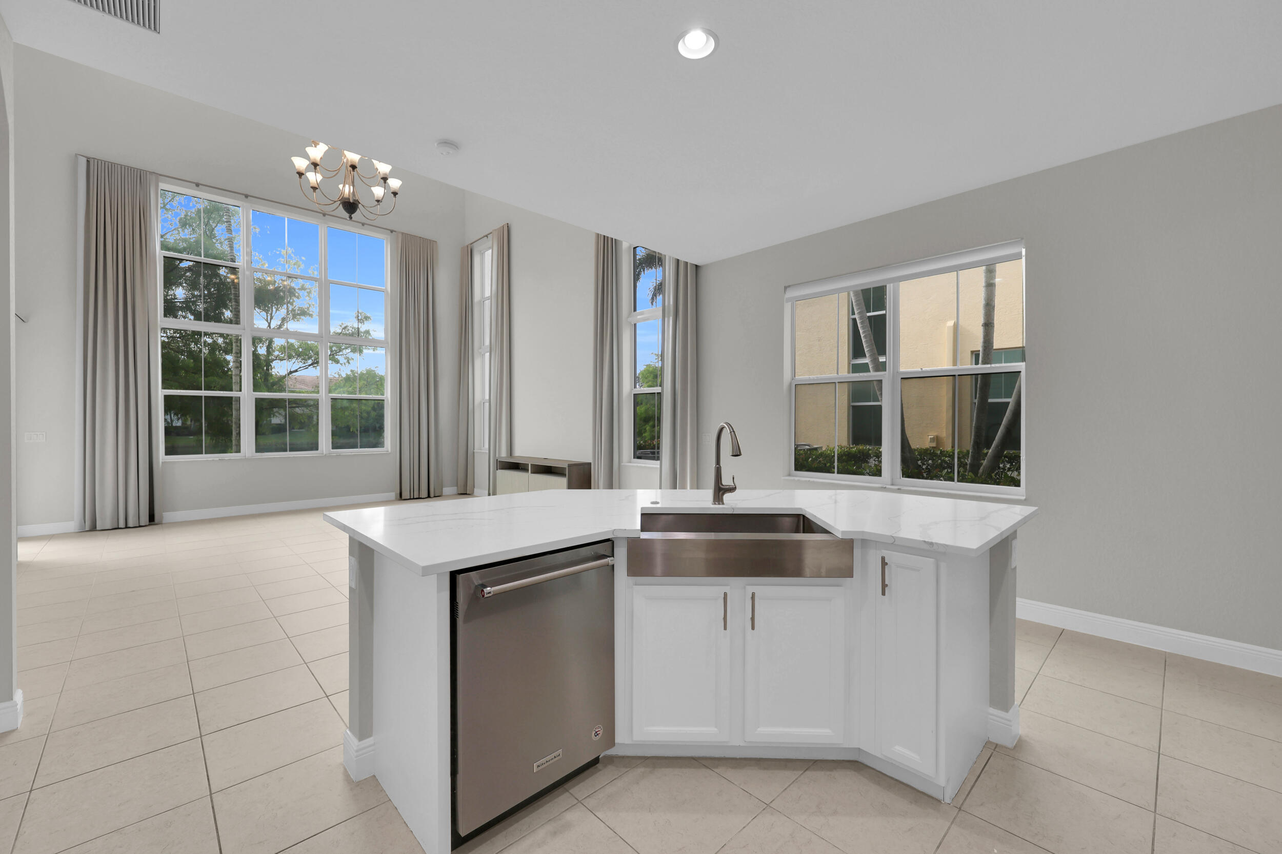 SOUTHAMPTON - Residential