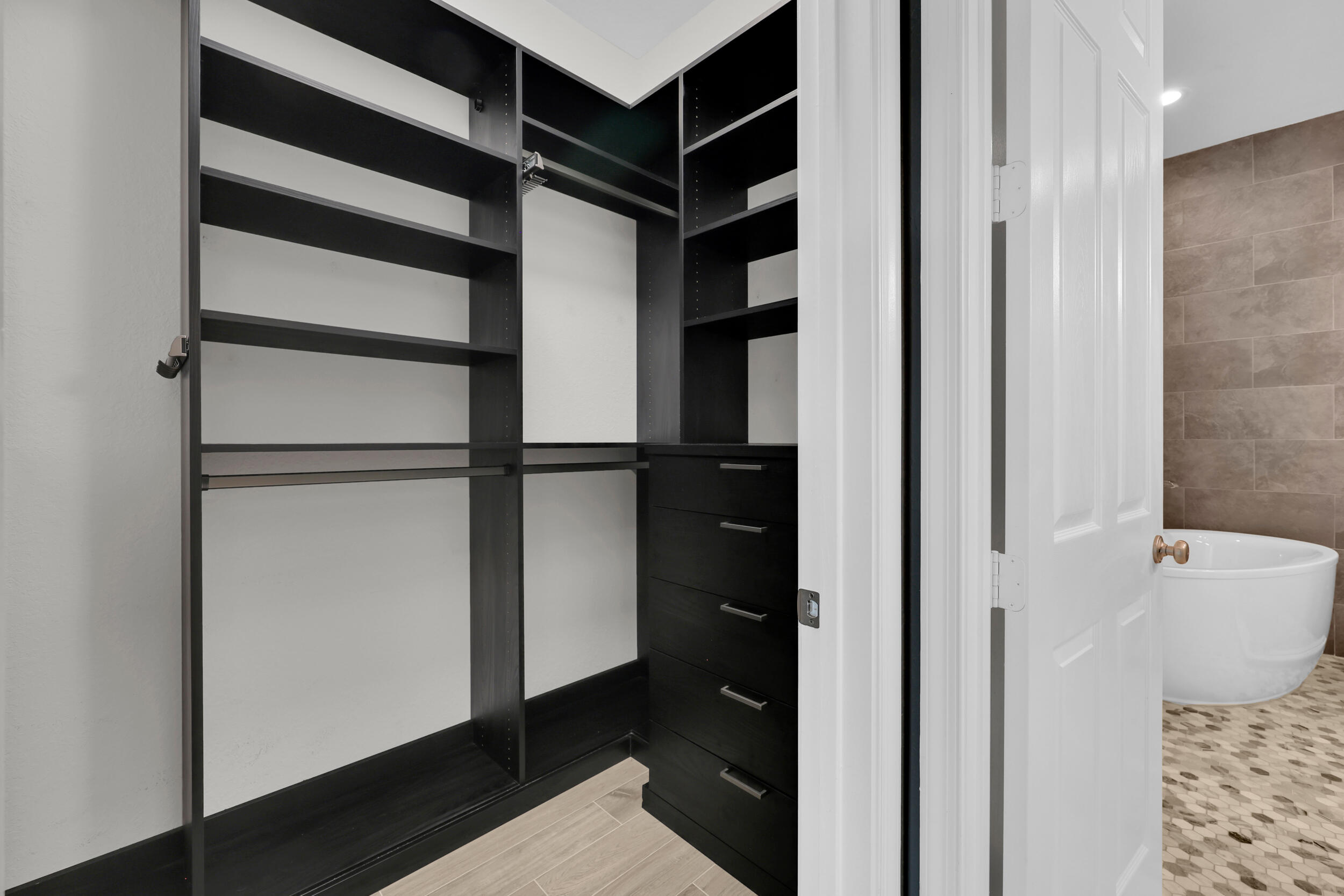 SOUTHAMPTON - Residential