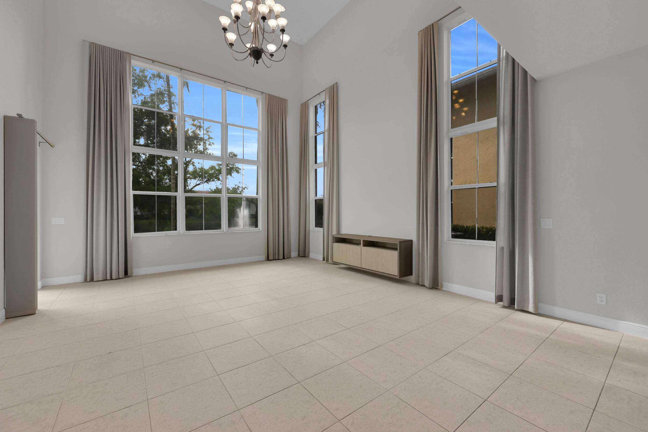 SOUTHAMPTON - Residential