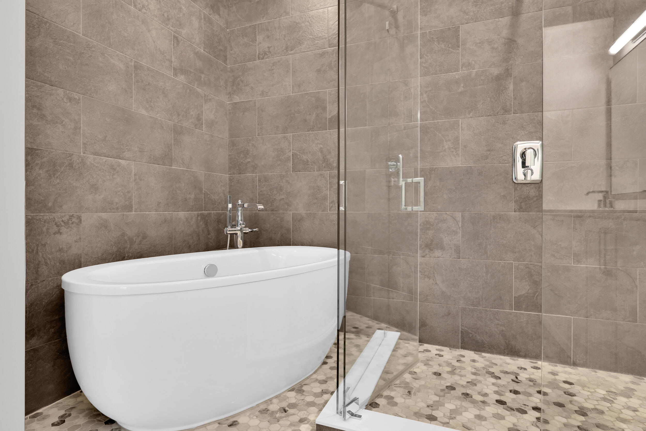 SOUTHAMPTON - Residential