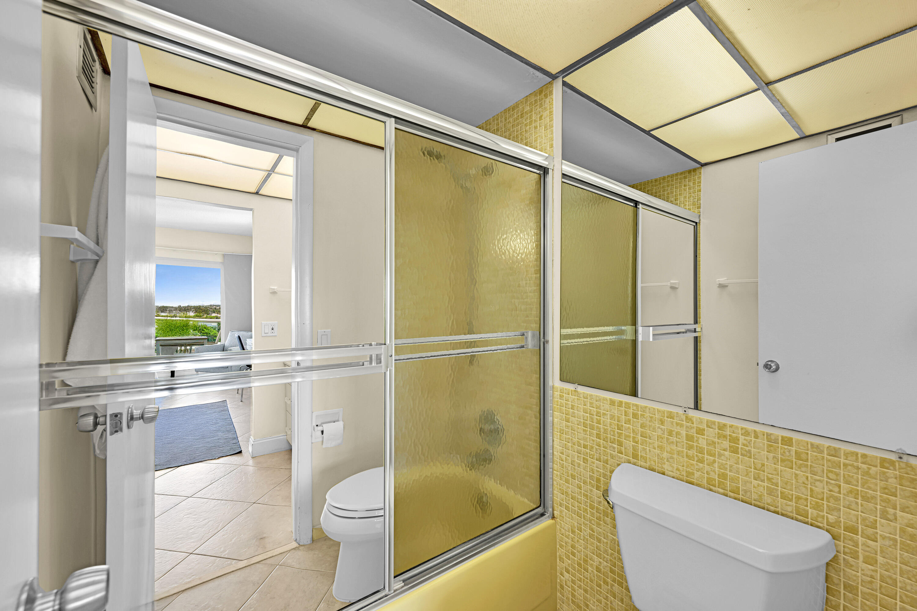 STARLIGHT TOWERS CONDO - Residential