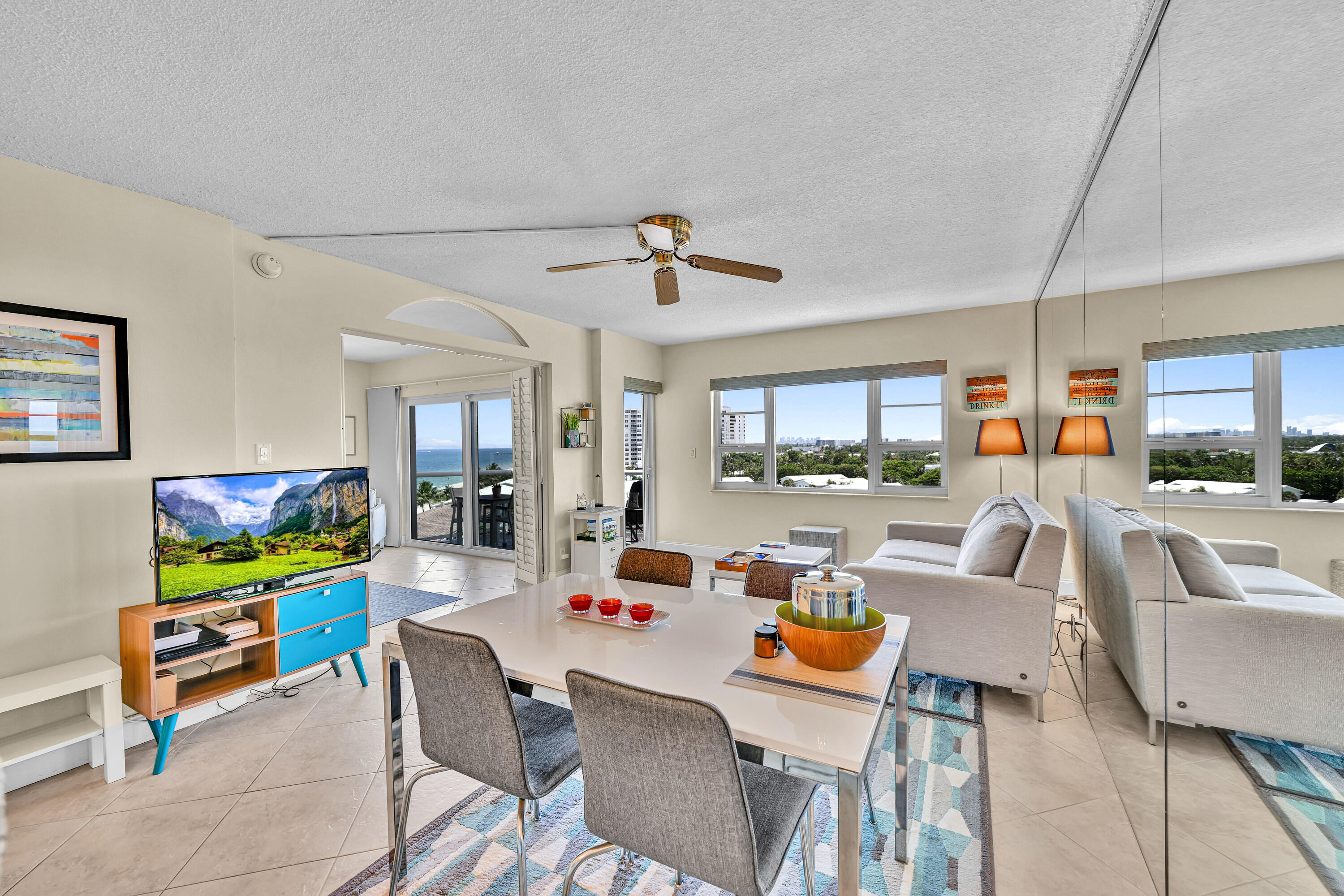STARLIGHT TOWERS CONDO - Residential