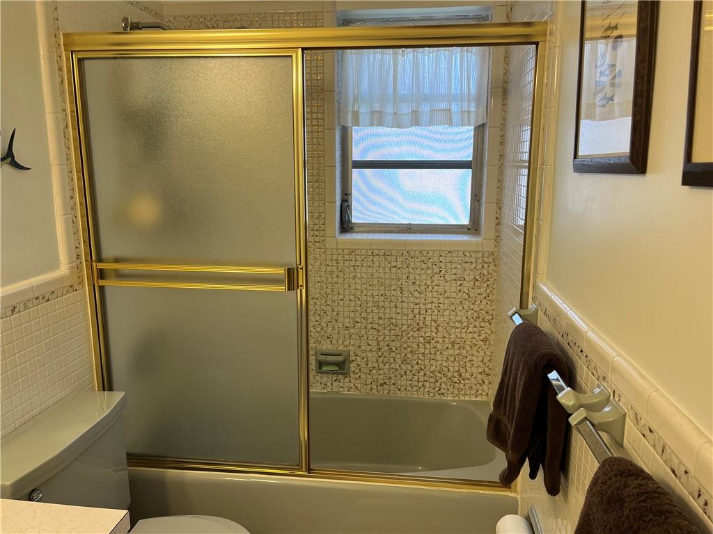 Hollywood Hills 6-22 B - Residential
