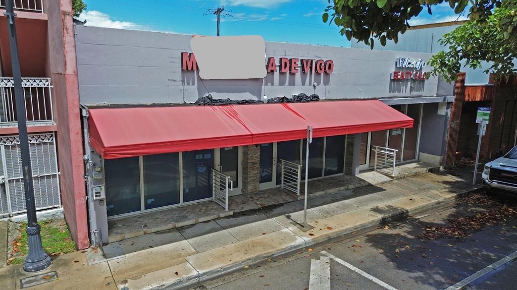 FOR SALE / OWNER FINANCING Free Standing Building. NEW IMPACT WINDOWS INSTALLED IN 2025. RE-CERTIFICATION COMPLETED IN 2025. CURRNTLY VACANT. PREVIOUS TENANTS RESTAURANT 2 UNITS AND HAUR SALON ONE UNIT. GREAT INVESTMENT FOR OWNER USER, REDEVELOPMENT OF LEASE WITH A BLANK SLATE. OWNER FINANCING 50% DOWN PAYMENT