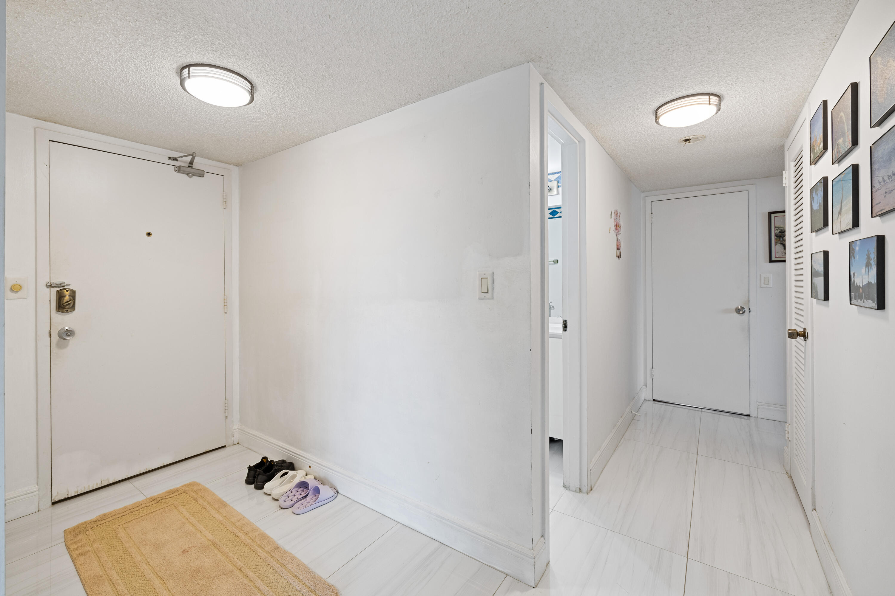 ARISTOCRAT OCEAN AND LAKEVIEW CONDOMINIUM - Residential