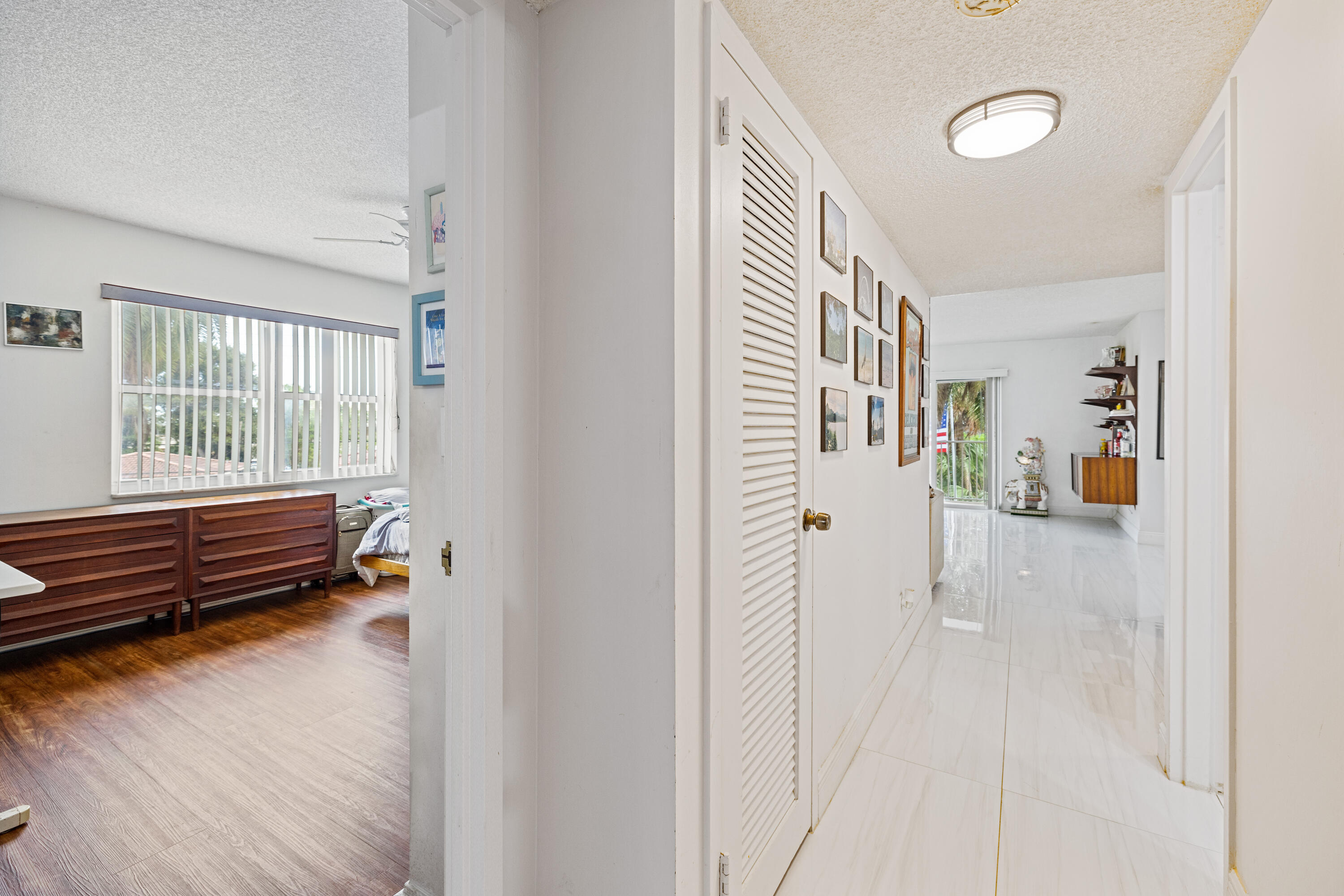 ARISTOCRAT OCEAN AND LAKEVIEW CONDOMINIUM - Residential