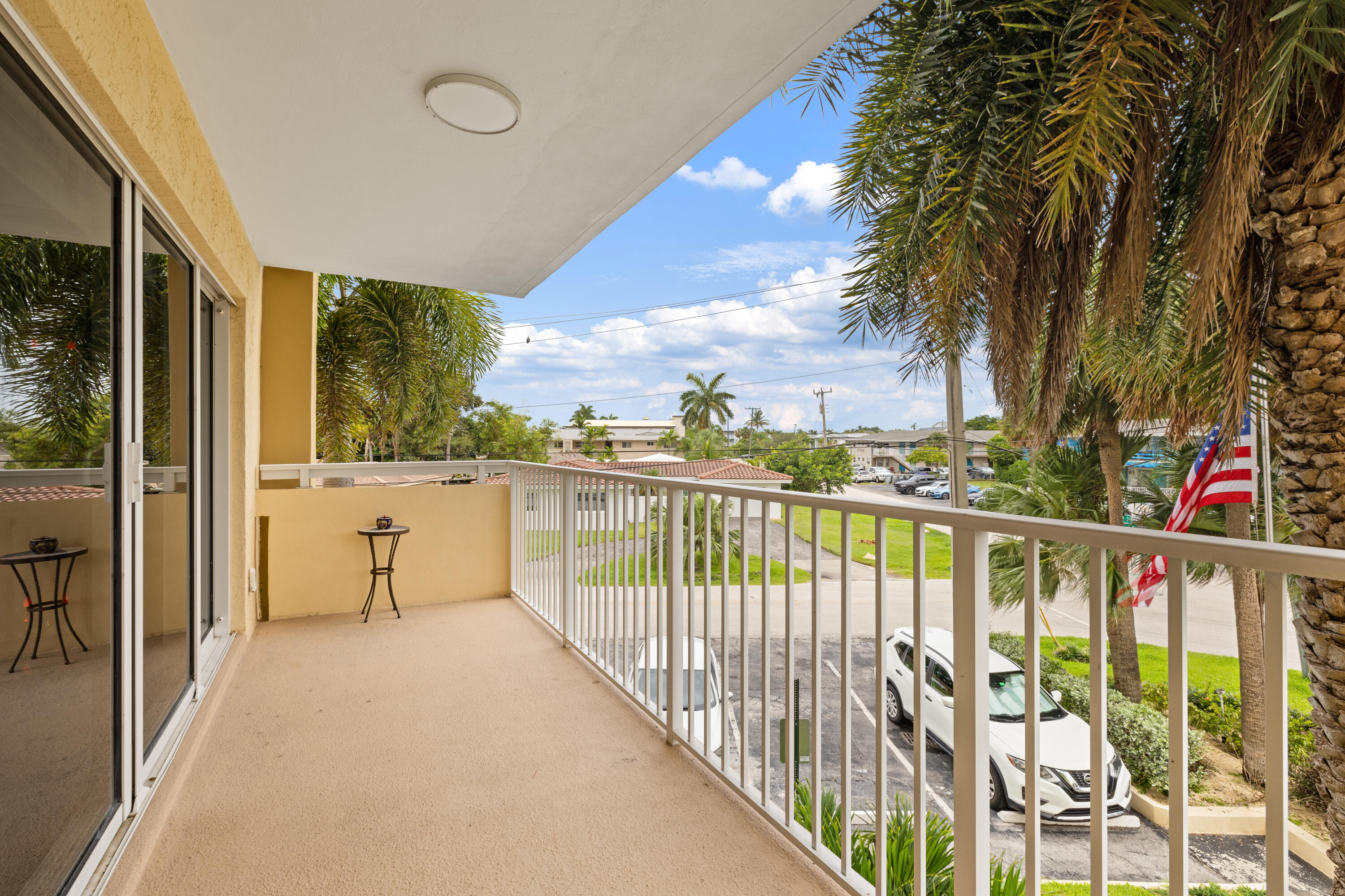 ARISTOCRAT OCEAN AND LAKEVIEW CONDOMINIUM - Residential
