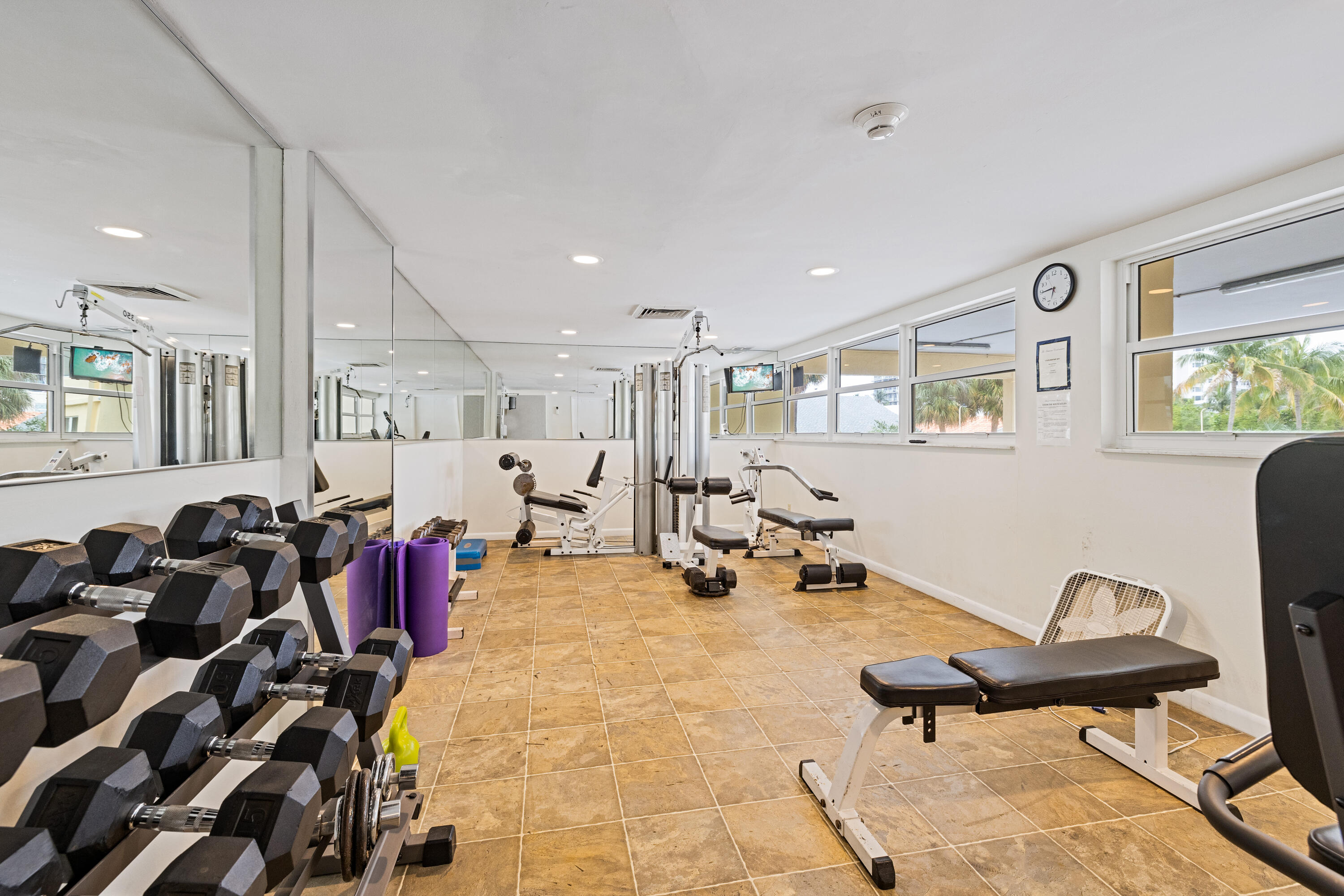 ARISTOCRAT OCEAN AND LAKEVIEW CONDOMINIUM - Residential