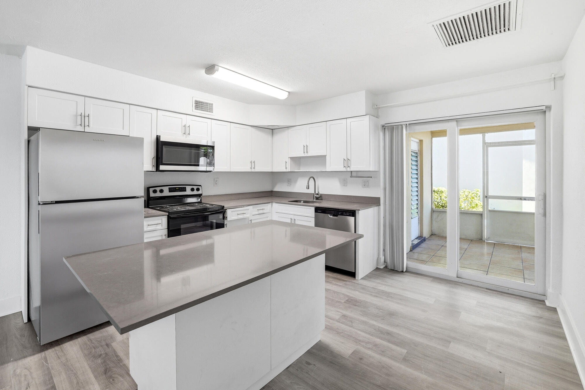 CYPRESS COVE - Residential Lease