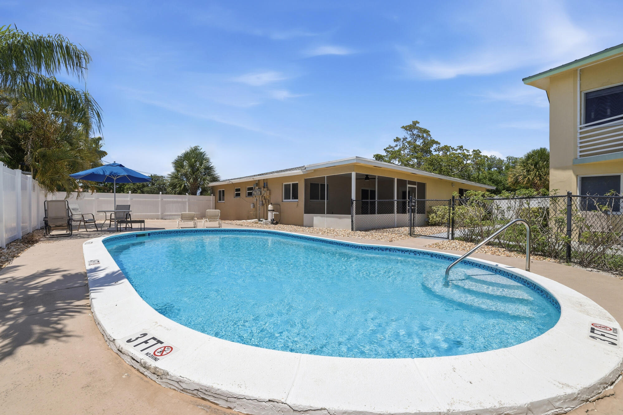CYPRESS COVE - Residential Lease