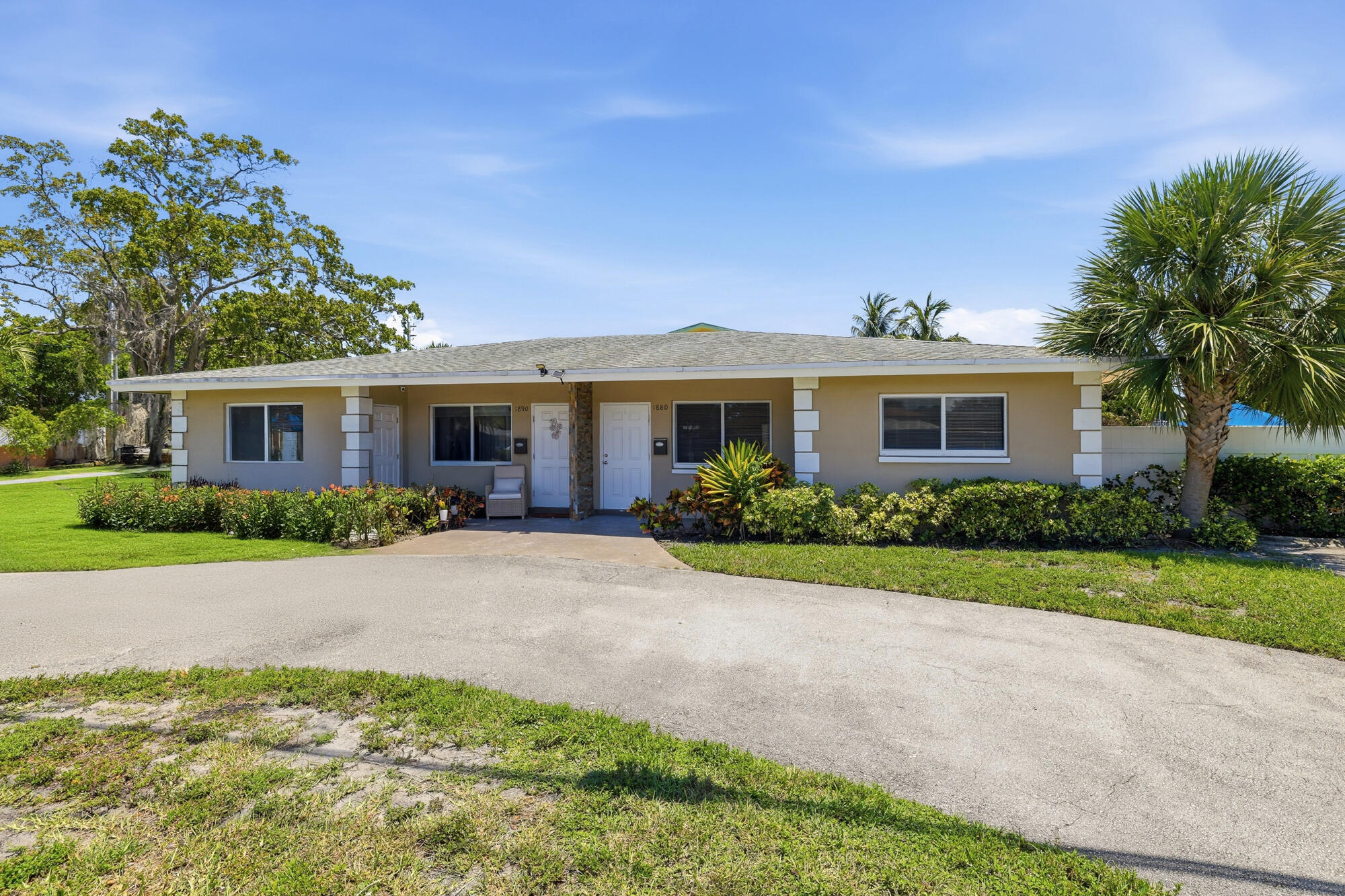 CYPRESS COVE - Residential Lease