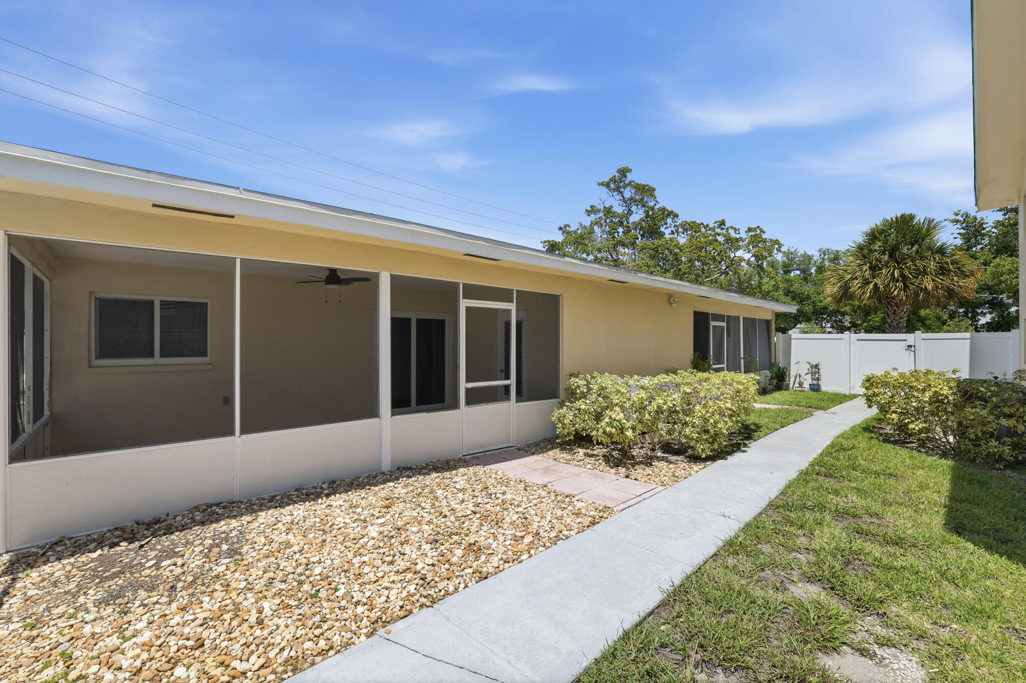 CYPRESS COVE - Residential Lease