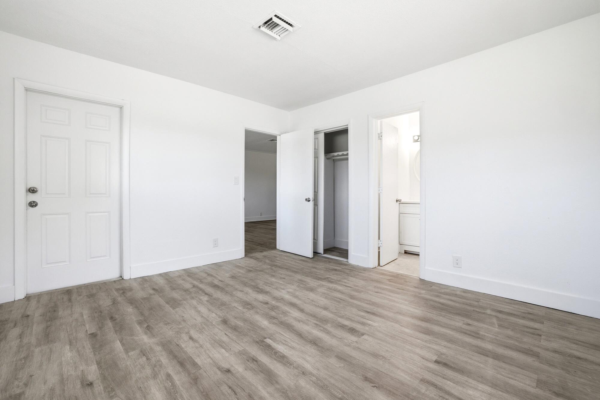 CYPRESS COVE - Residential Lease