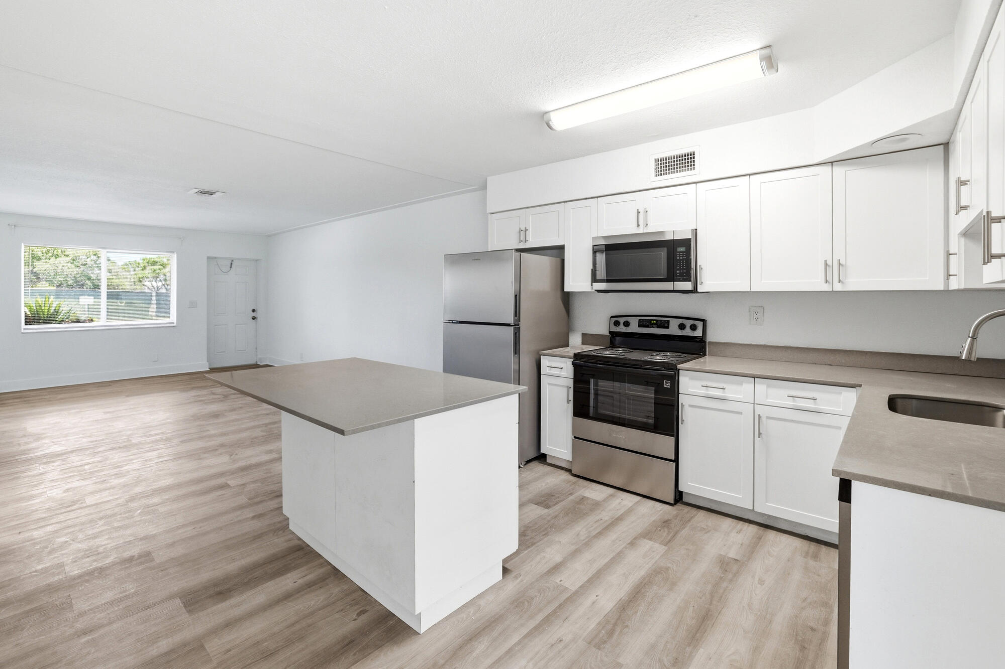 CYPRESS COVE - Residential Lease