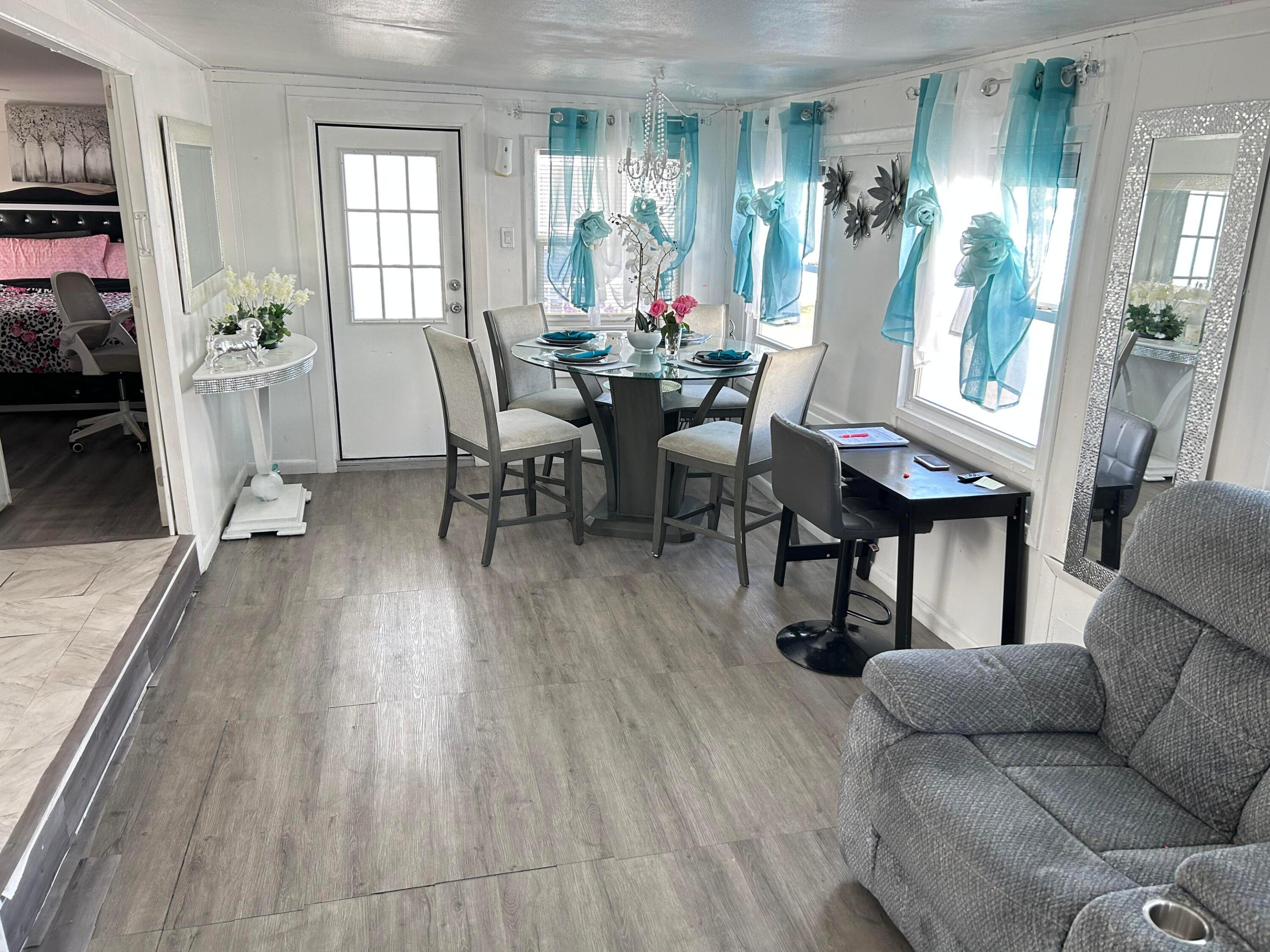 Orangebrook Harbor - Residential