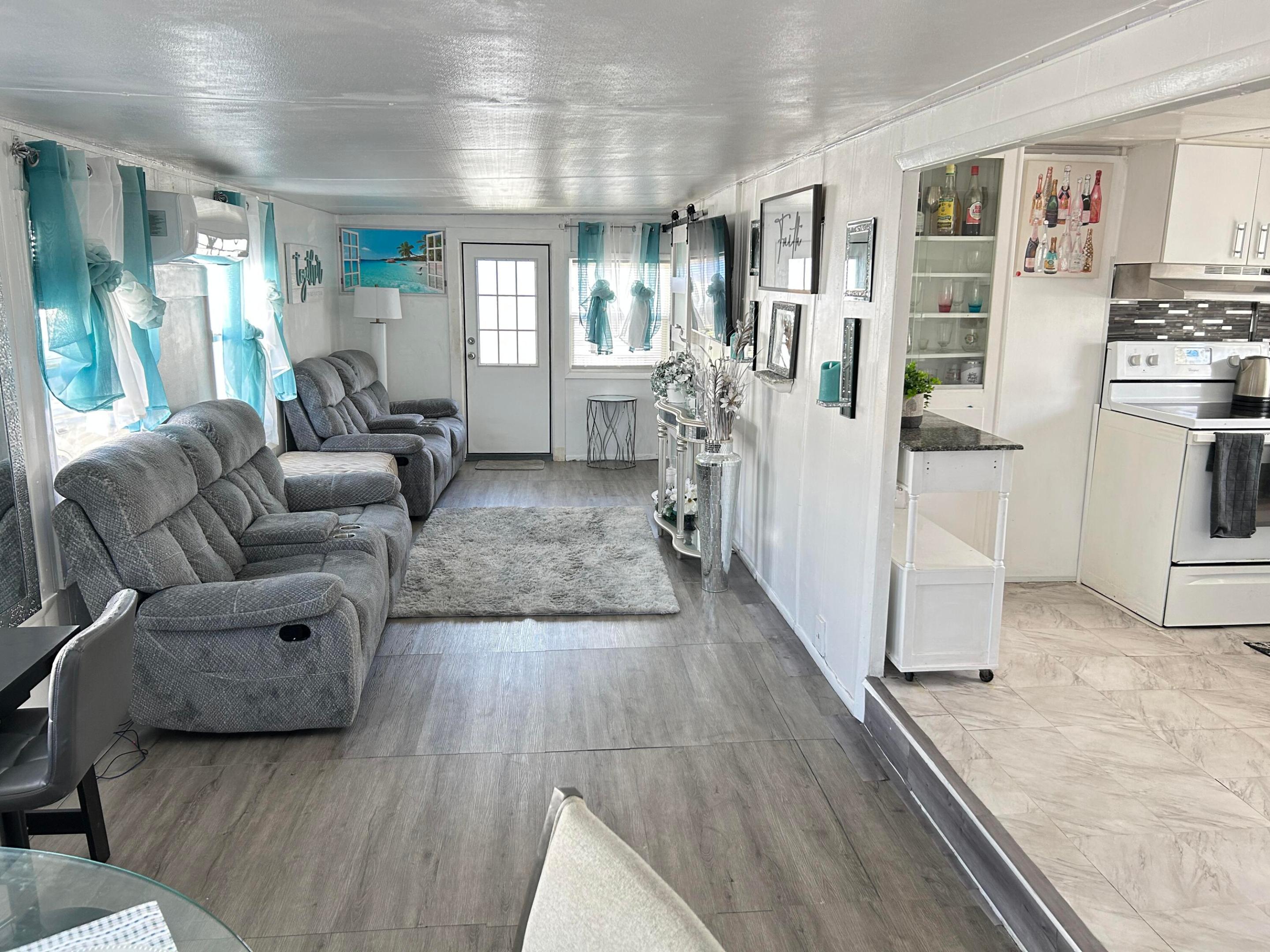 Orangebrook Harbor - Residential