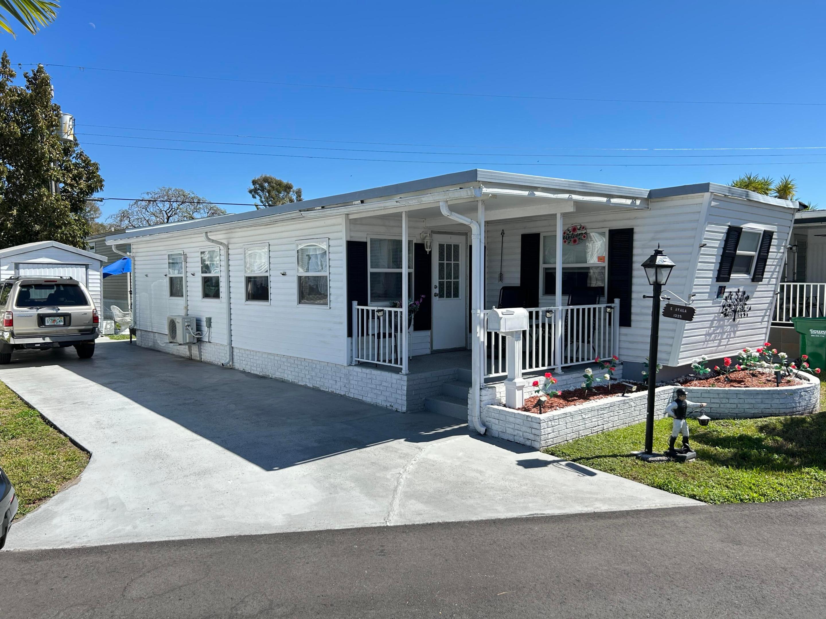Orangebrook Harbor - Residential