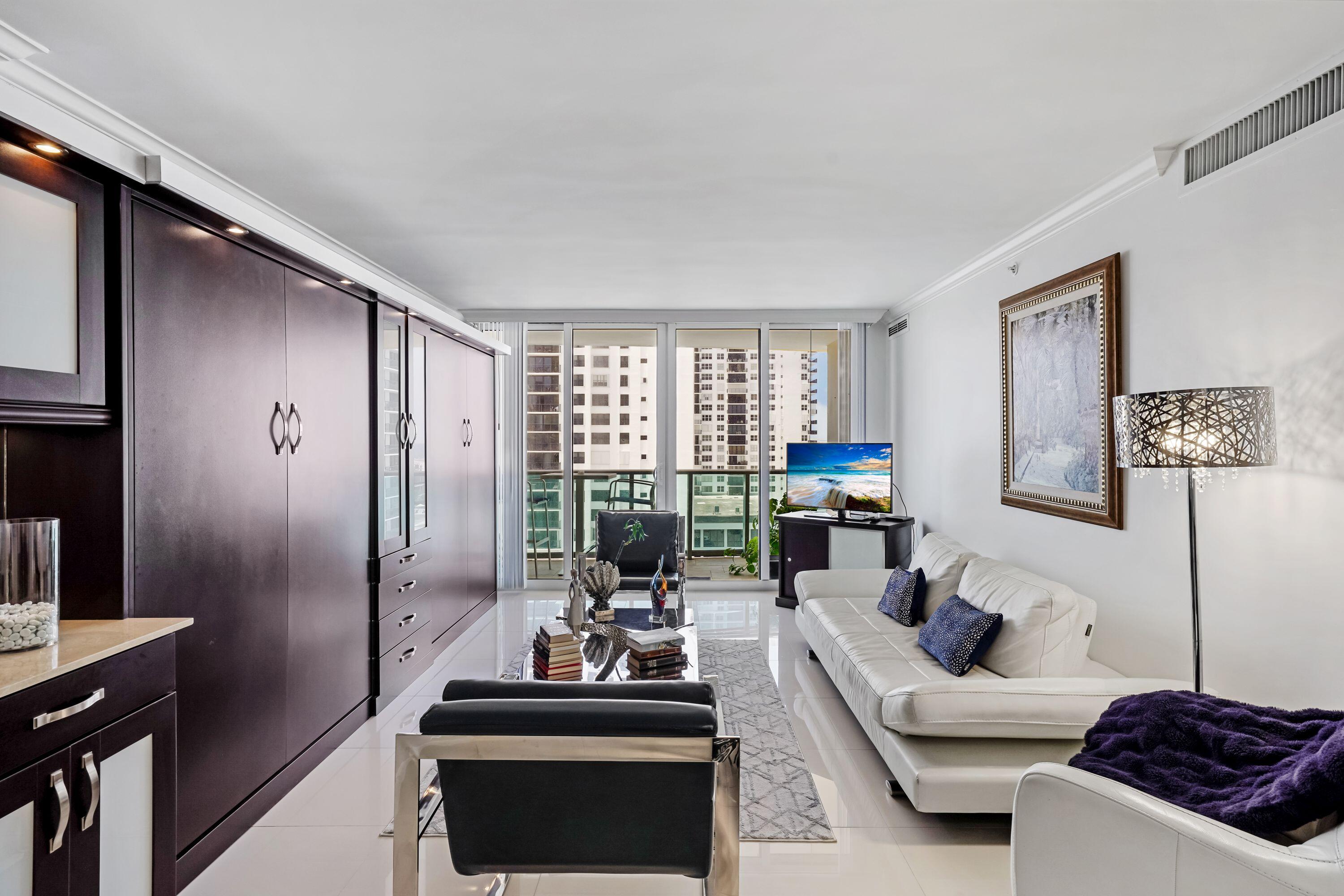 WAVE CONDO - Residential
