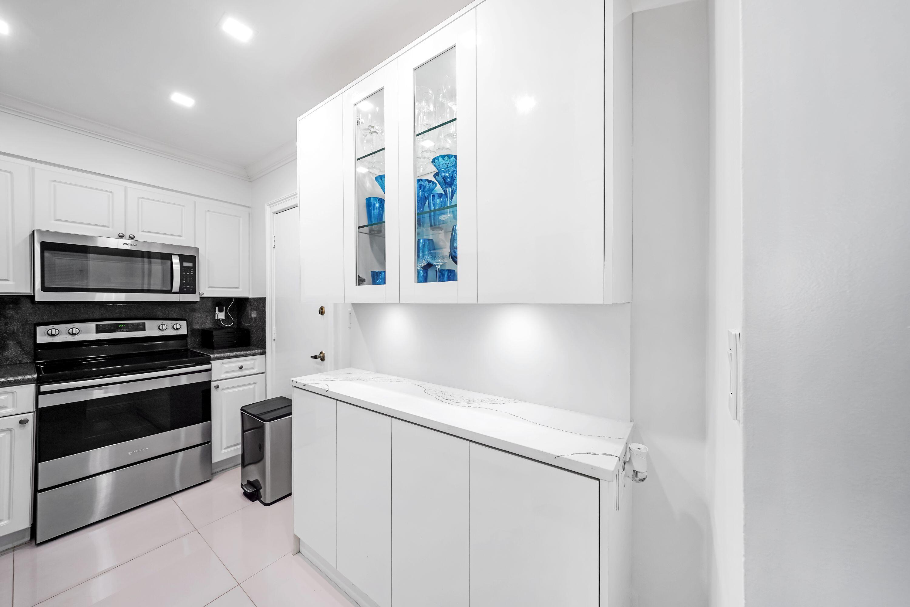WAVE CONDO - Residential