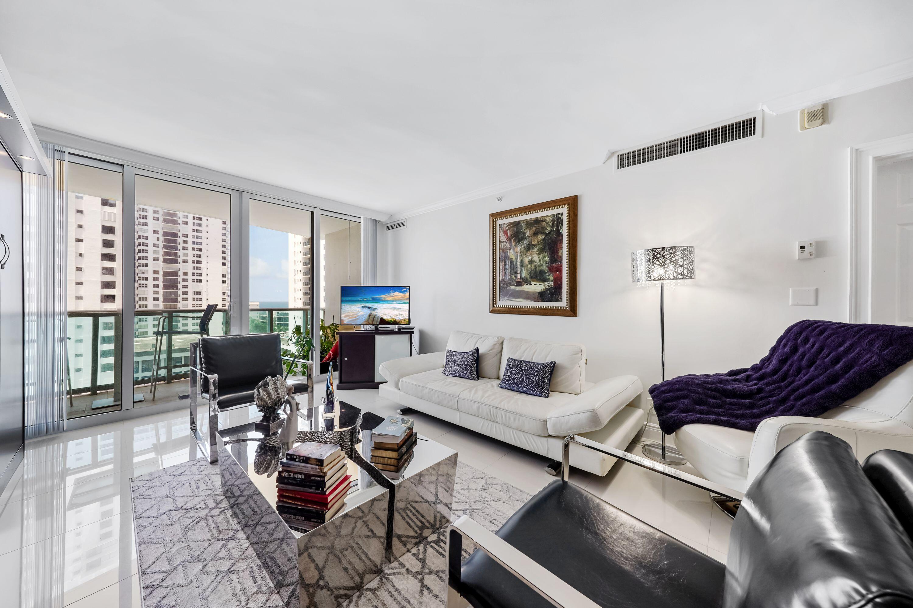 WAVE CONDO - Residential