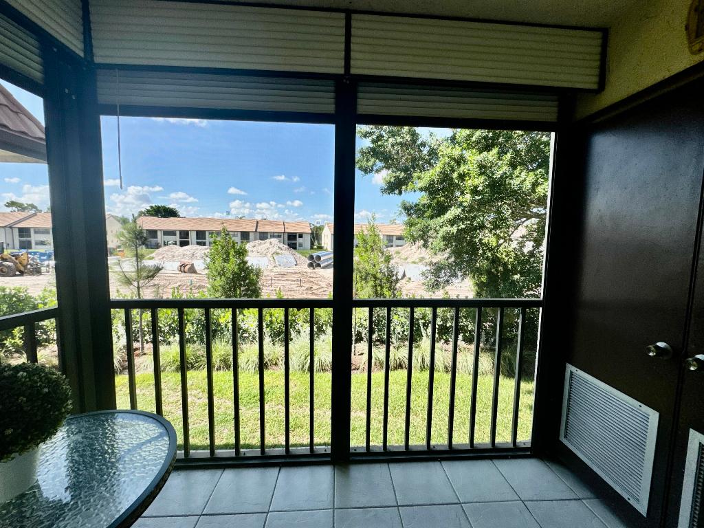 LUCERNE LAKES GOLF COLONY CONDOS 1 THRU 12 AND 14 - Residential Lease