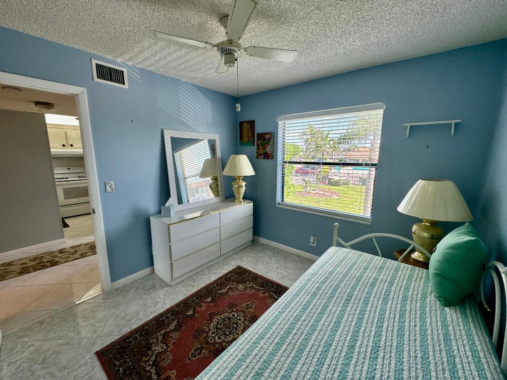 LUCERNE LAKES GOLF COLONY CONDOS 1 THRU 12 AND 14 - Residential Lease