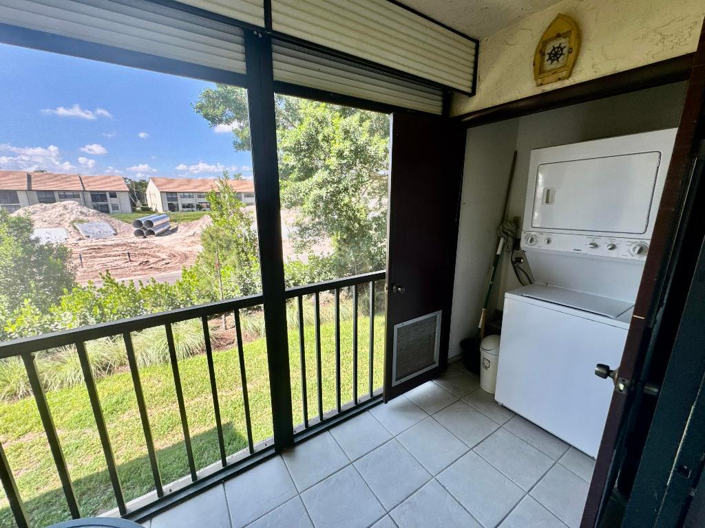 LUCERNE LAKES GOLF COLONY CONDOS 1 THRU 12 AND 14 - Residential Lease
